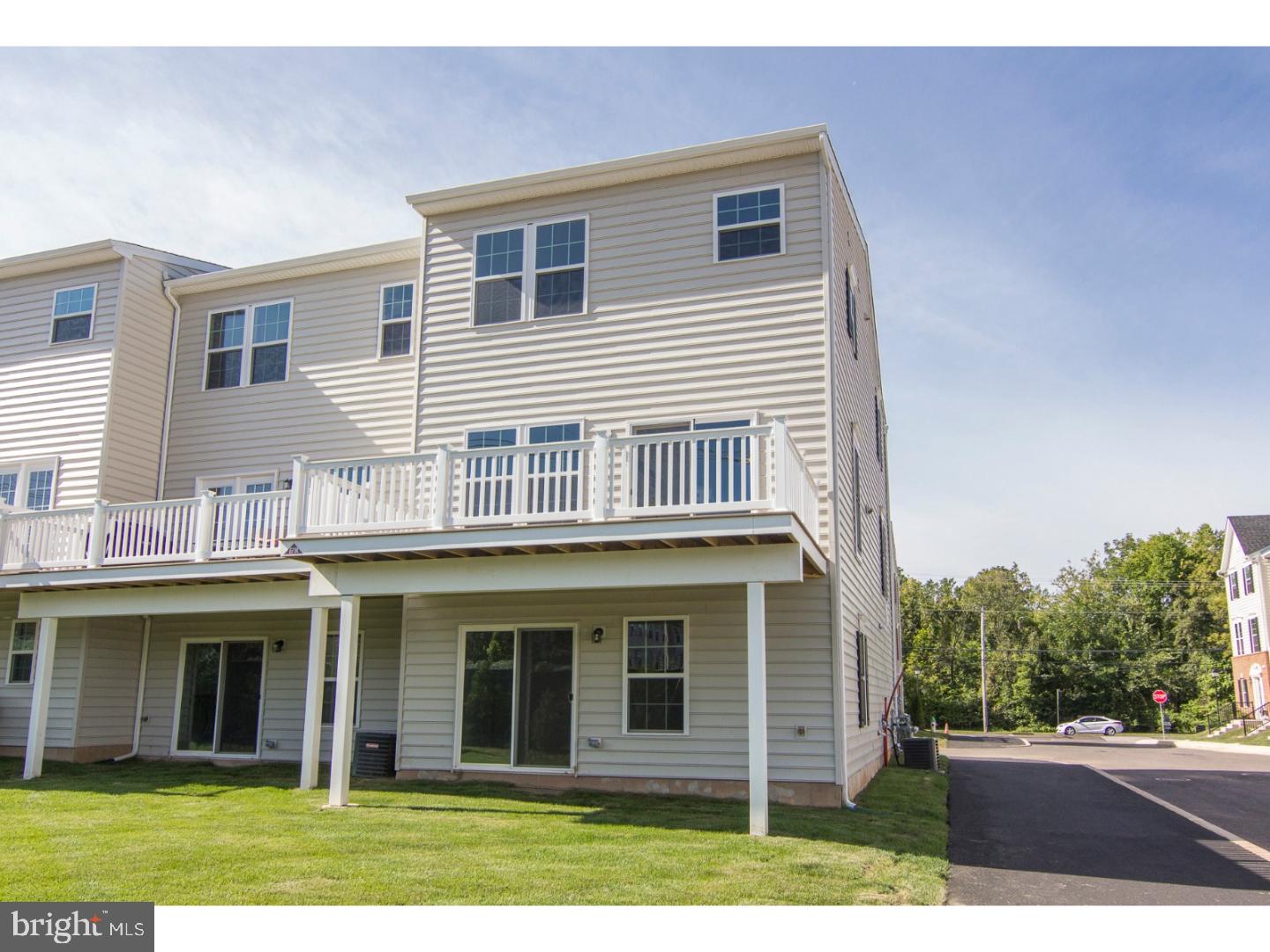 ANDALE GREEN - Residential Lease