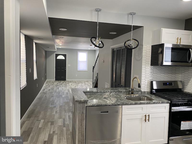 COLD SPRING NEWTOWN - Residential Lease