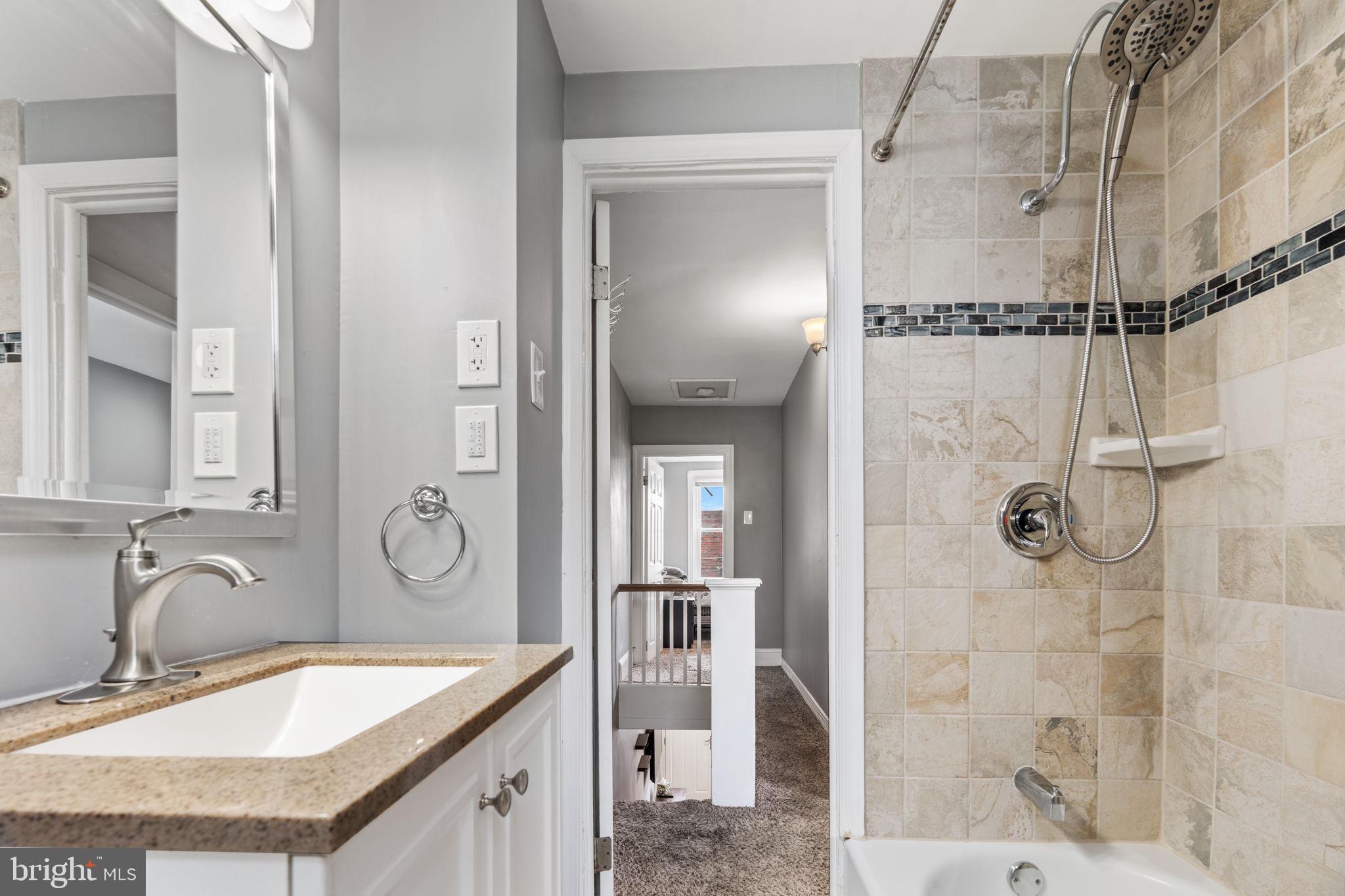 PORT RICHMOND - Residential