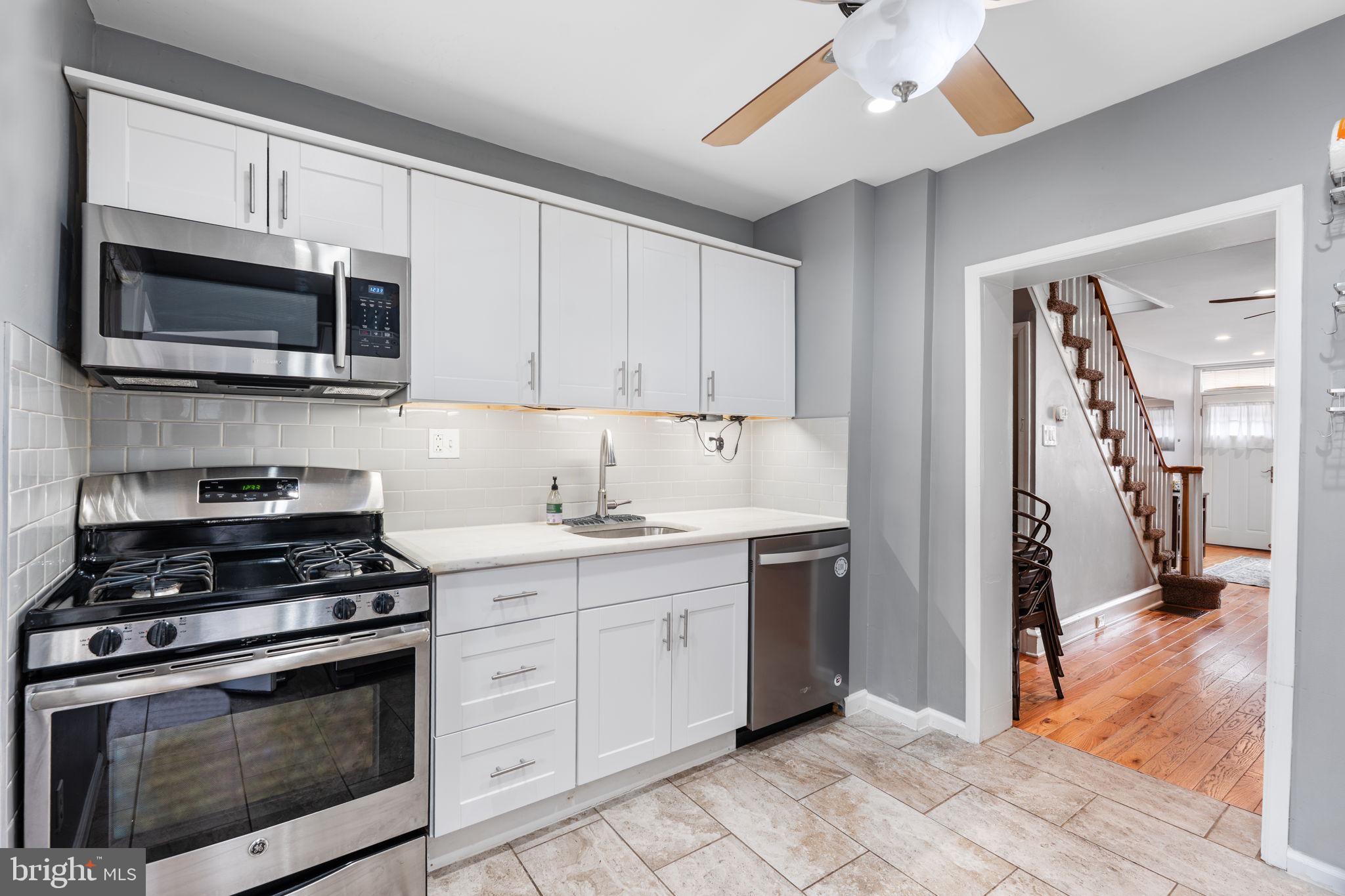 PORT RICHMOND - Residential