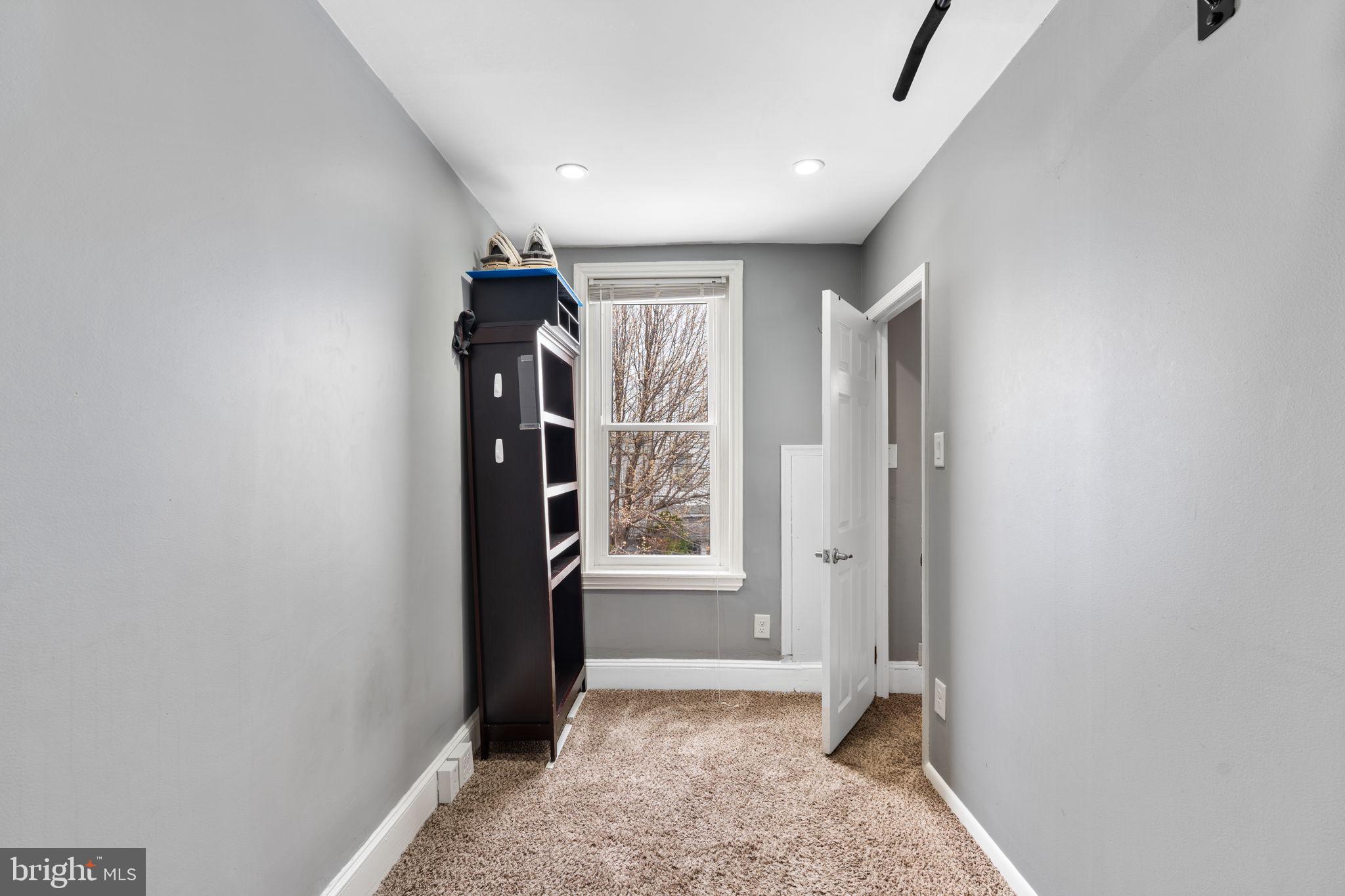 PORT RICHMOND - Residential