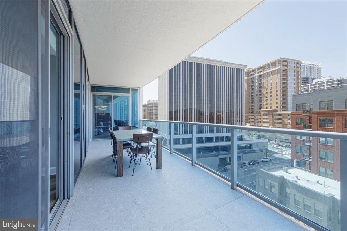 ROSSLYN - Residential