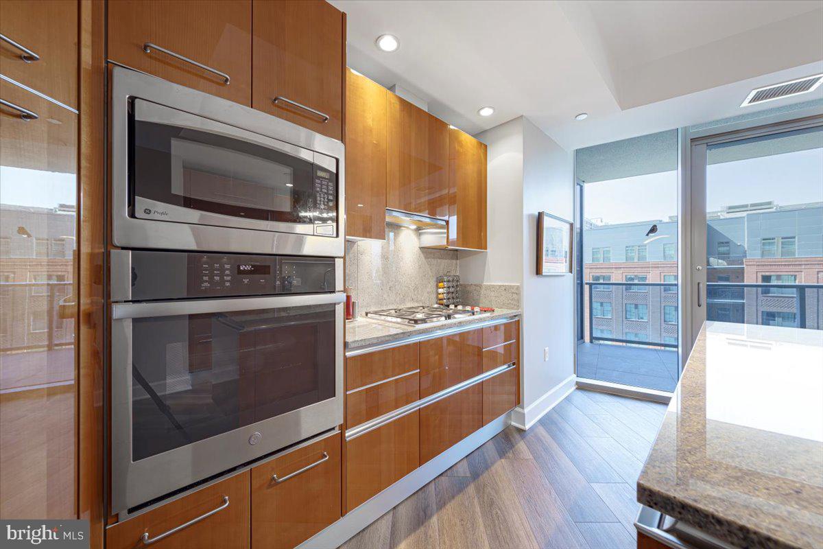 ROSSLYN - Residential