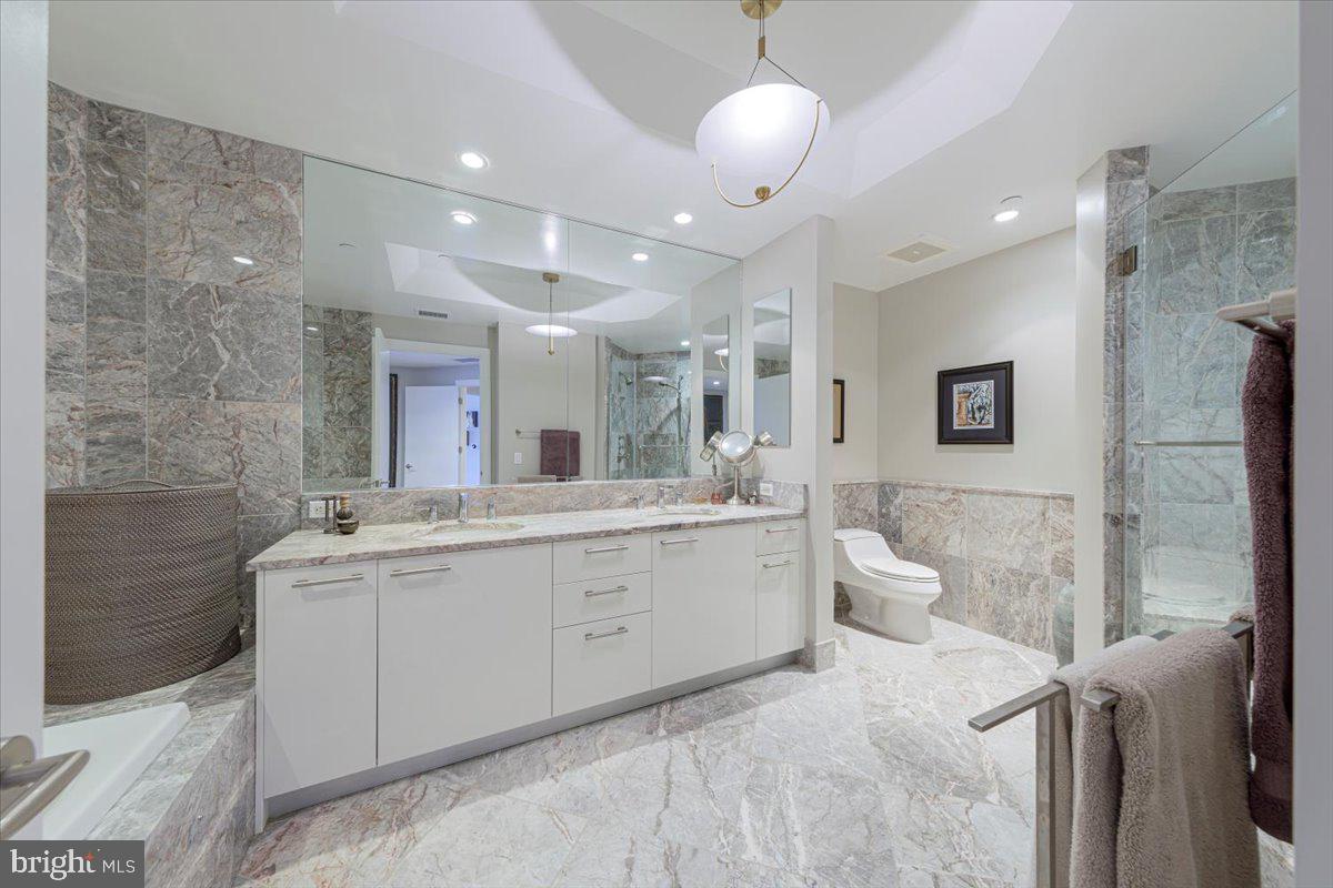 ROSSLYN - Residential