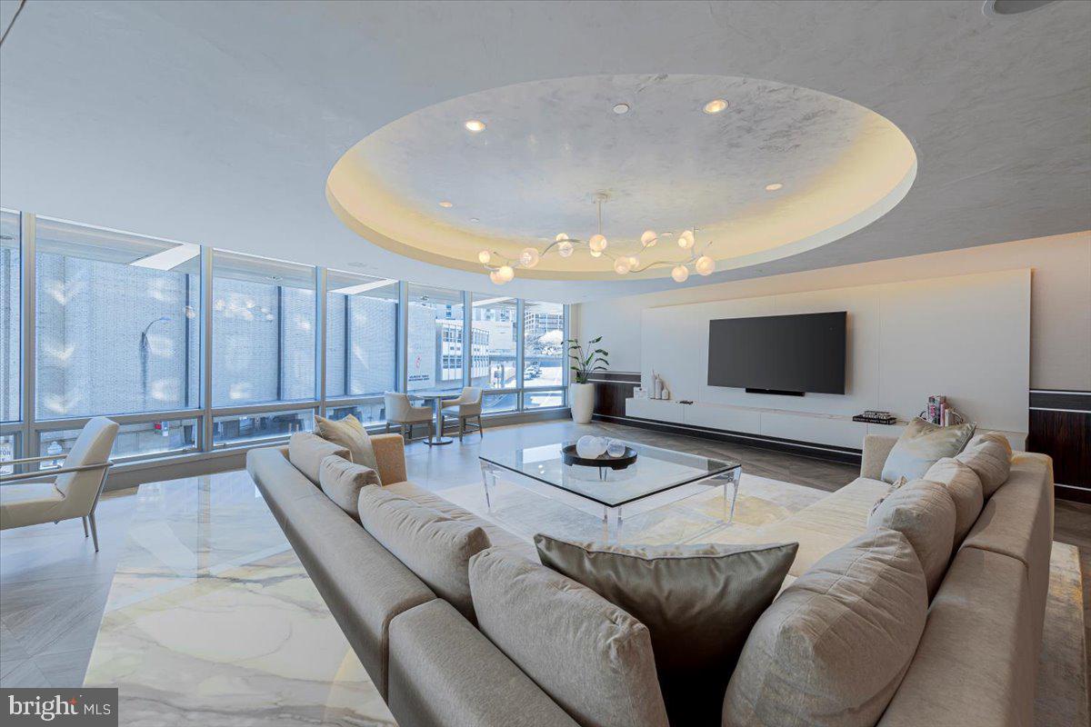 ROSSLYN - Residential