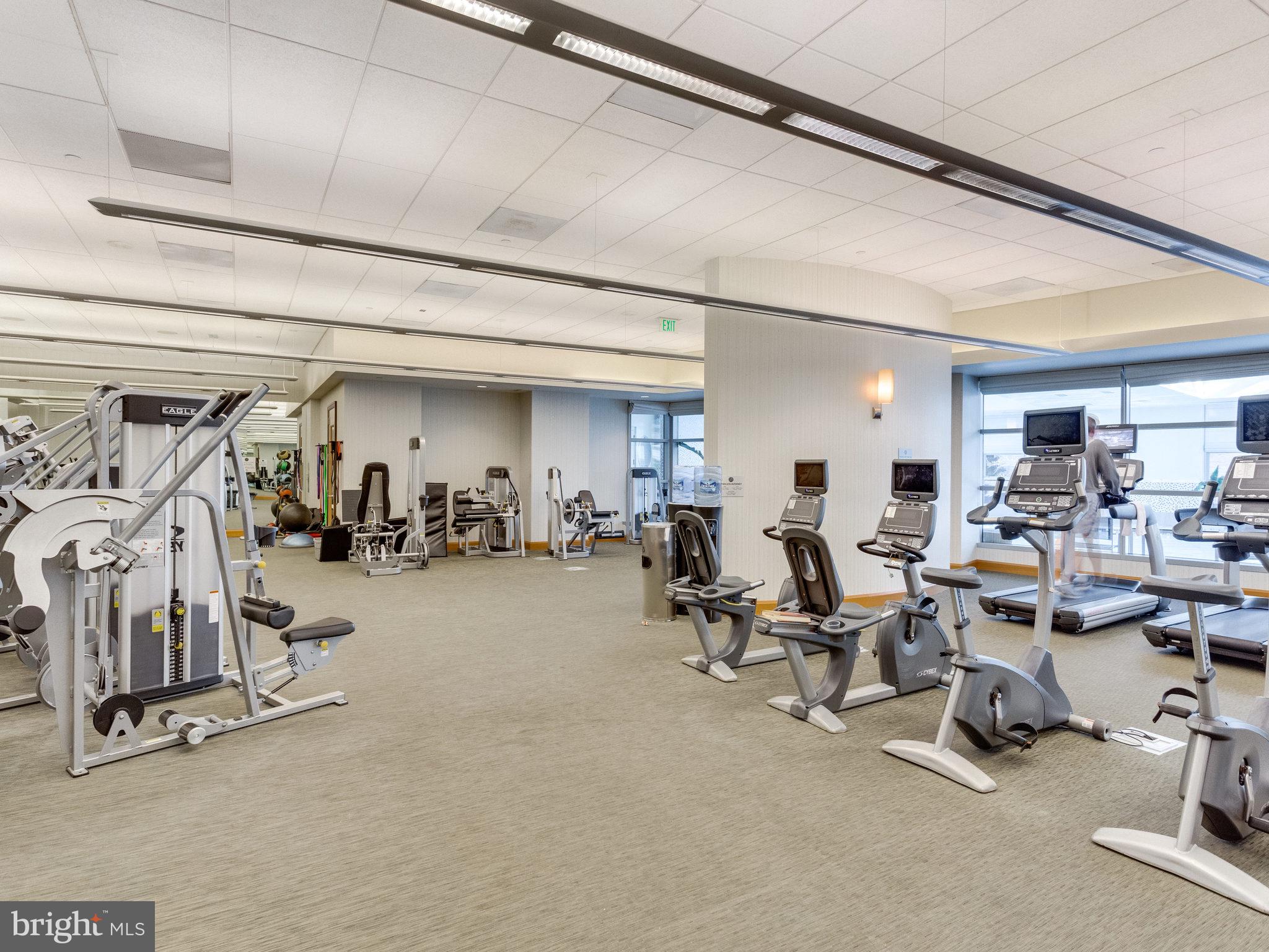 ROSSLYN - Residential