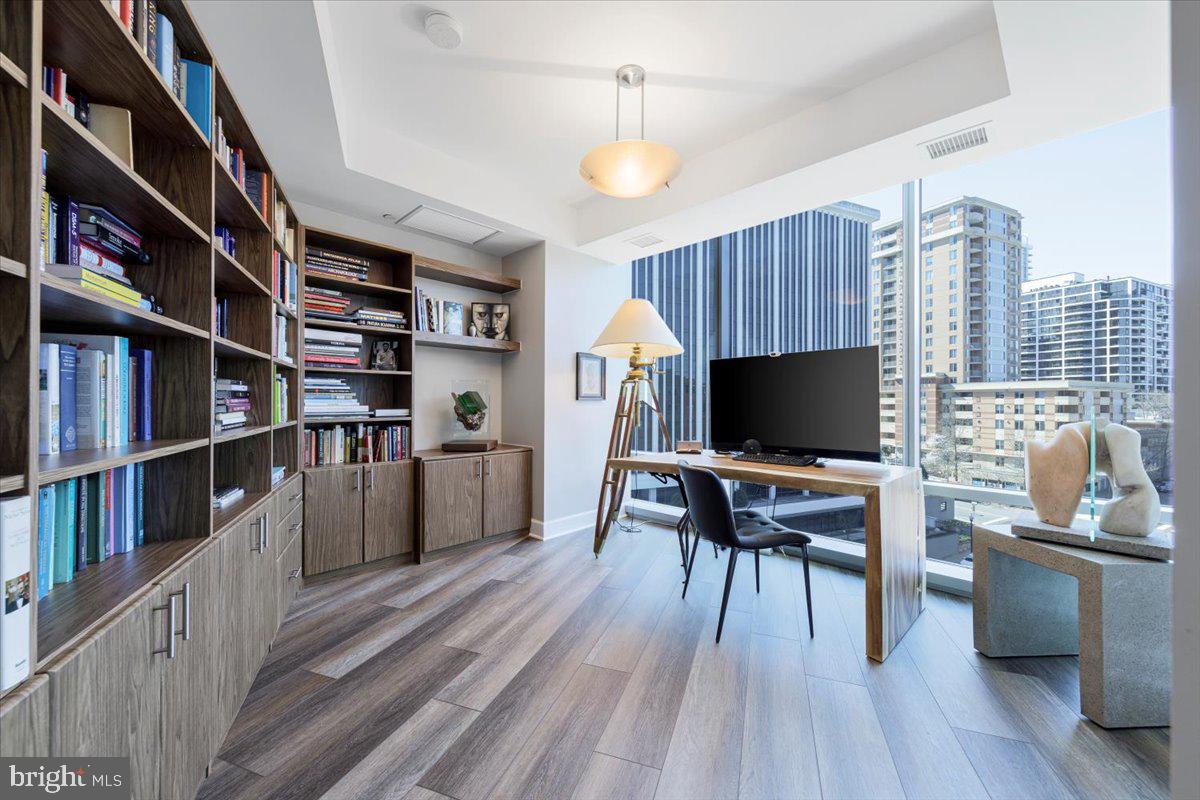 ROSSLYN - Residential