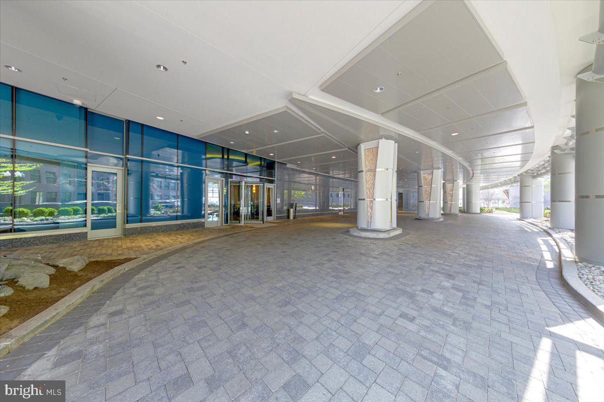 ROSSLYN - Residential