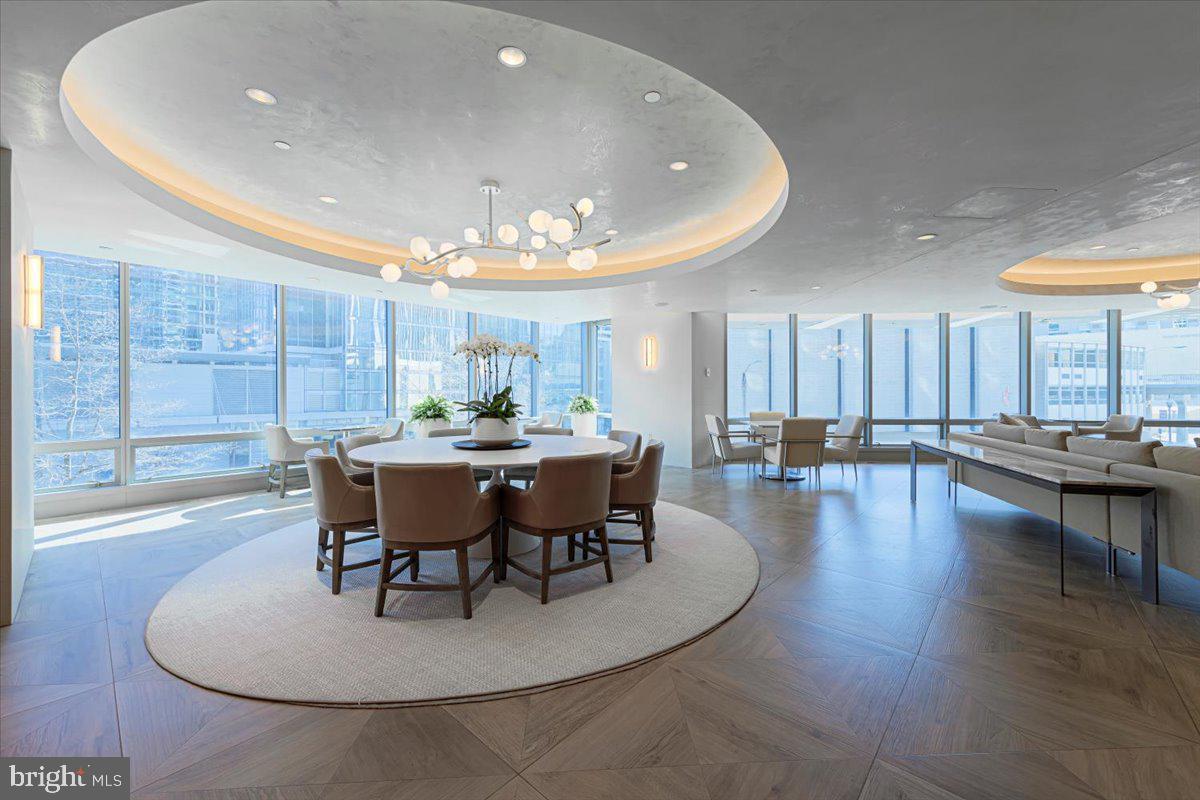 ROSSLYN - Residential