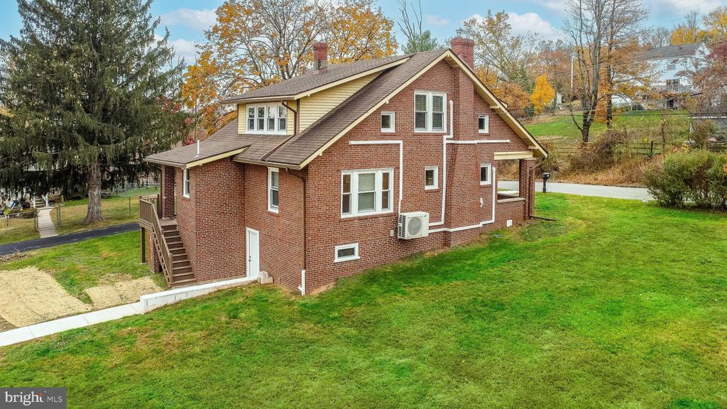 Photo of 343 Pawlings Road, PHOENIXVILLE, PA 19460 (MLS # PACT2117492)