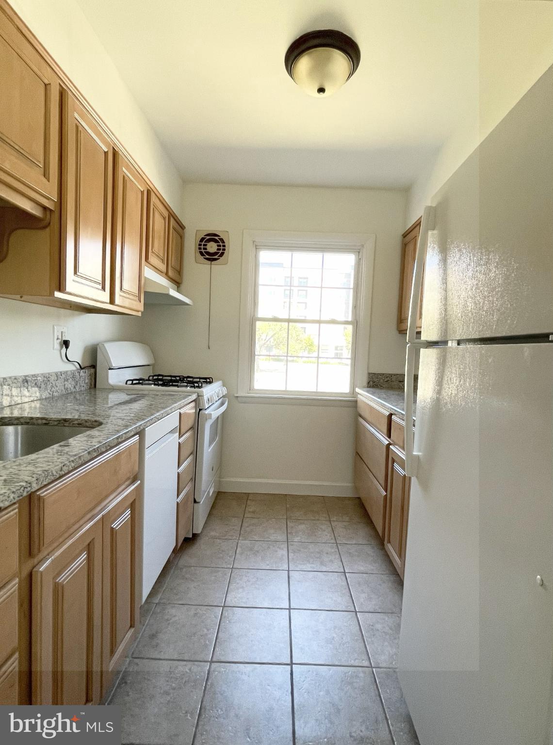 FOXCROFT COLONY CONDOS - Residential