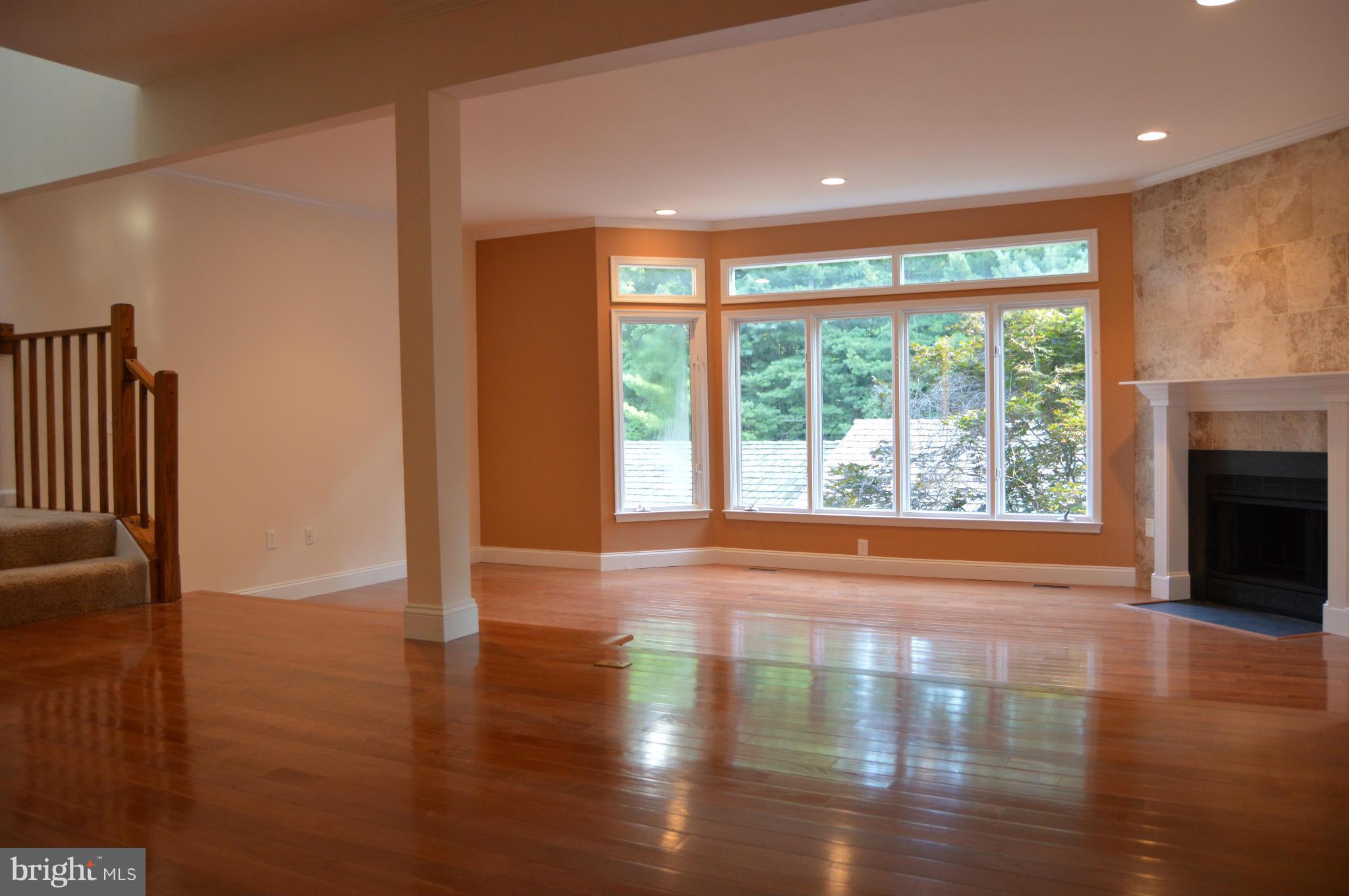 TIMBERLAWN - Residential