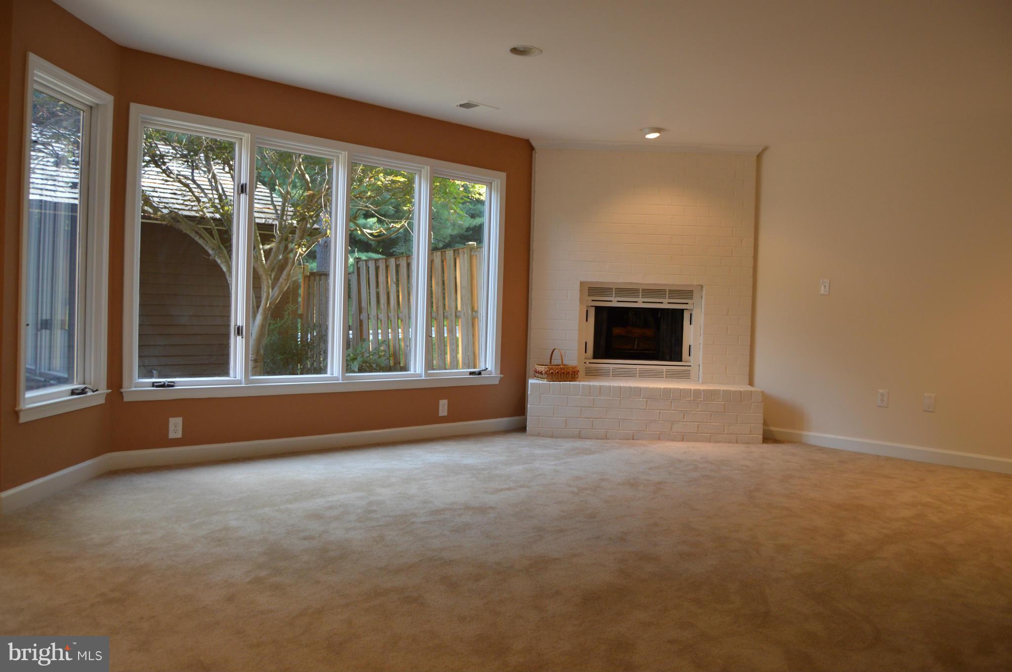 TIMBERLAWN - Residential