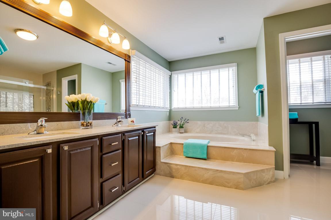 POPLAR PARK - Residential