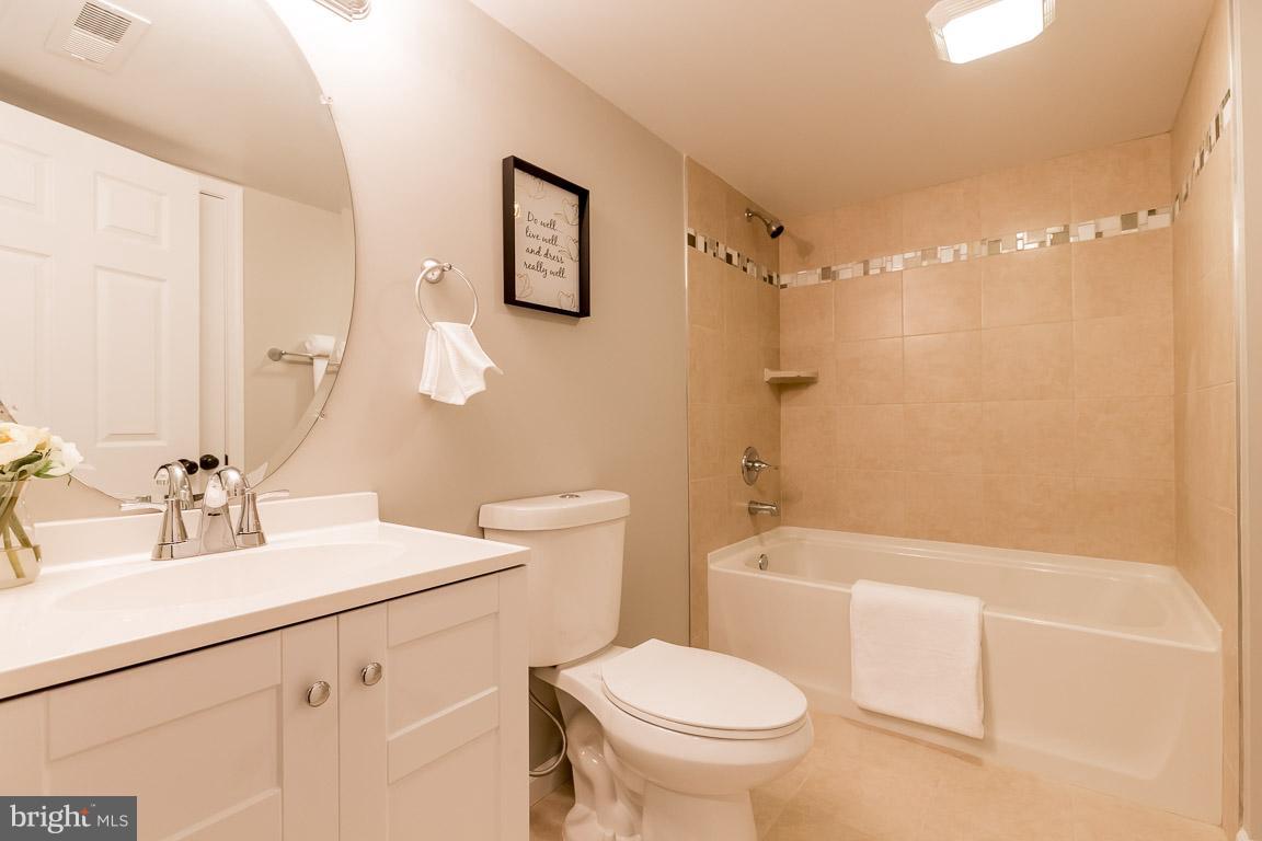 POPLAR PARK - Residential