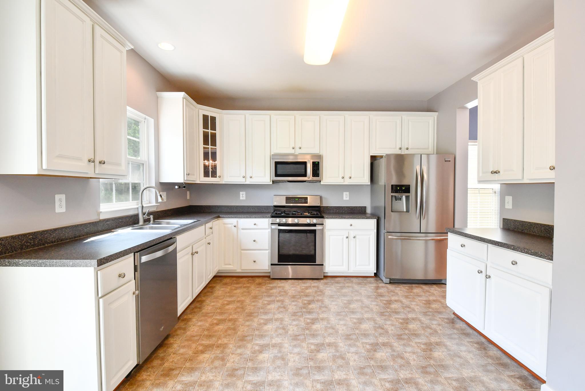 VILLAGE OF IDLEWILD - Residential Lease