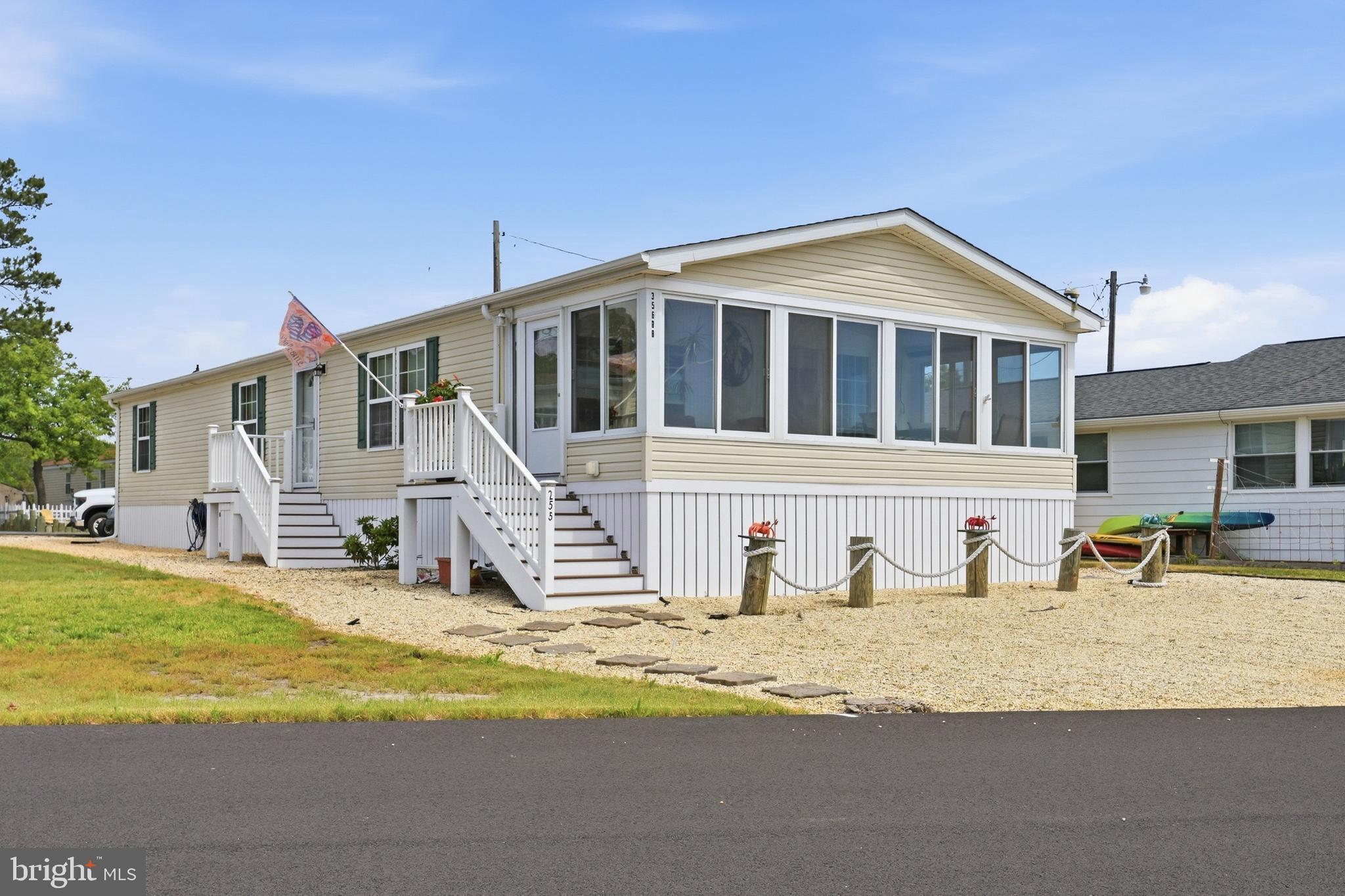 35688 E HARBOR DRIVE 53692