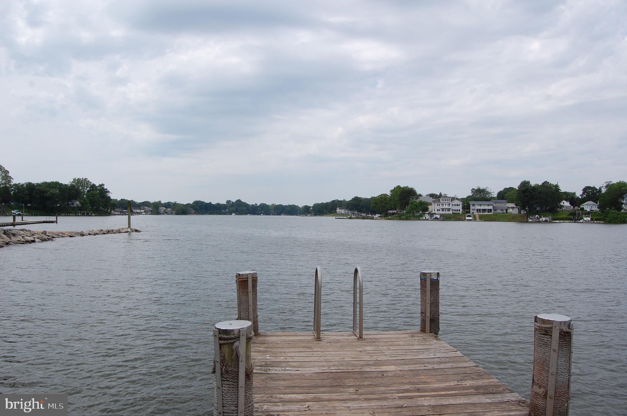 ELIZABETHS LANDING - Residential