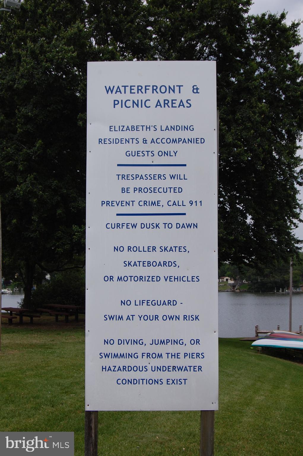 ELIZABETHS LANDING - Residential