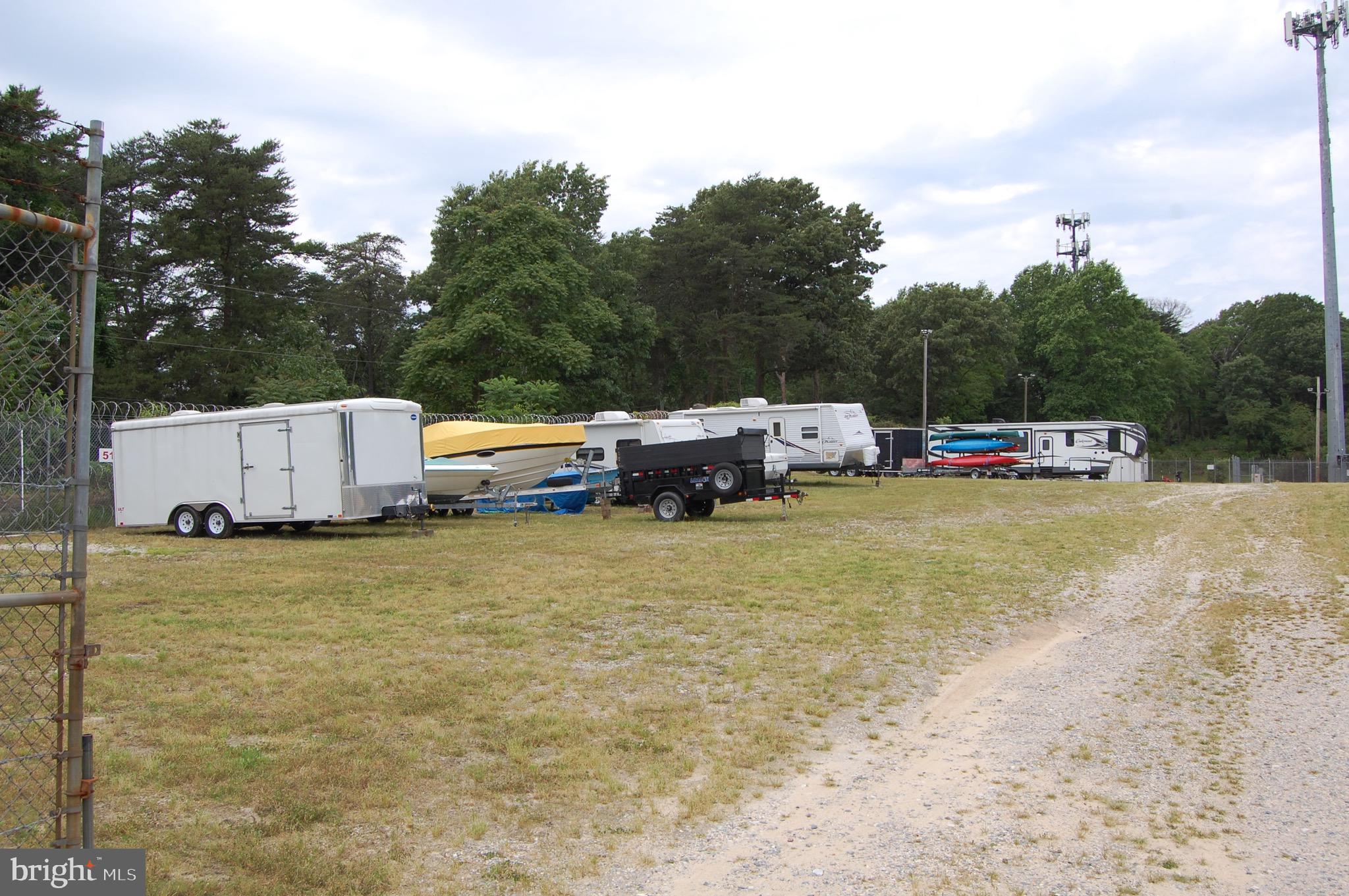 ELIZABETHS LANDING - Residential