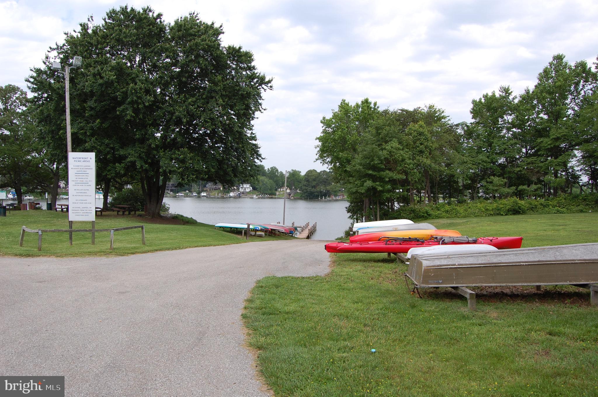 ELIZABETHS LANDING - Residential