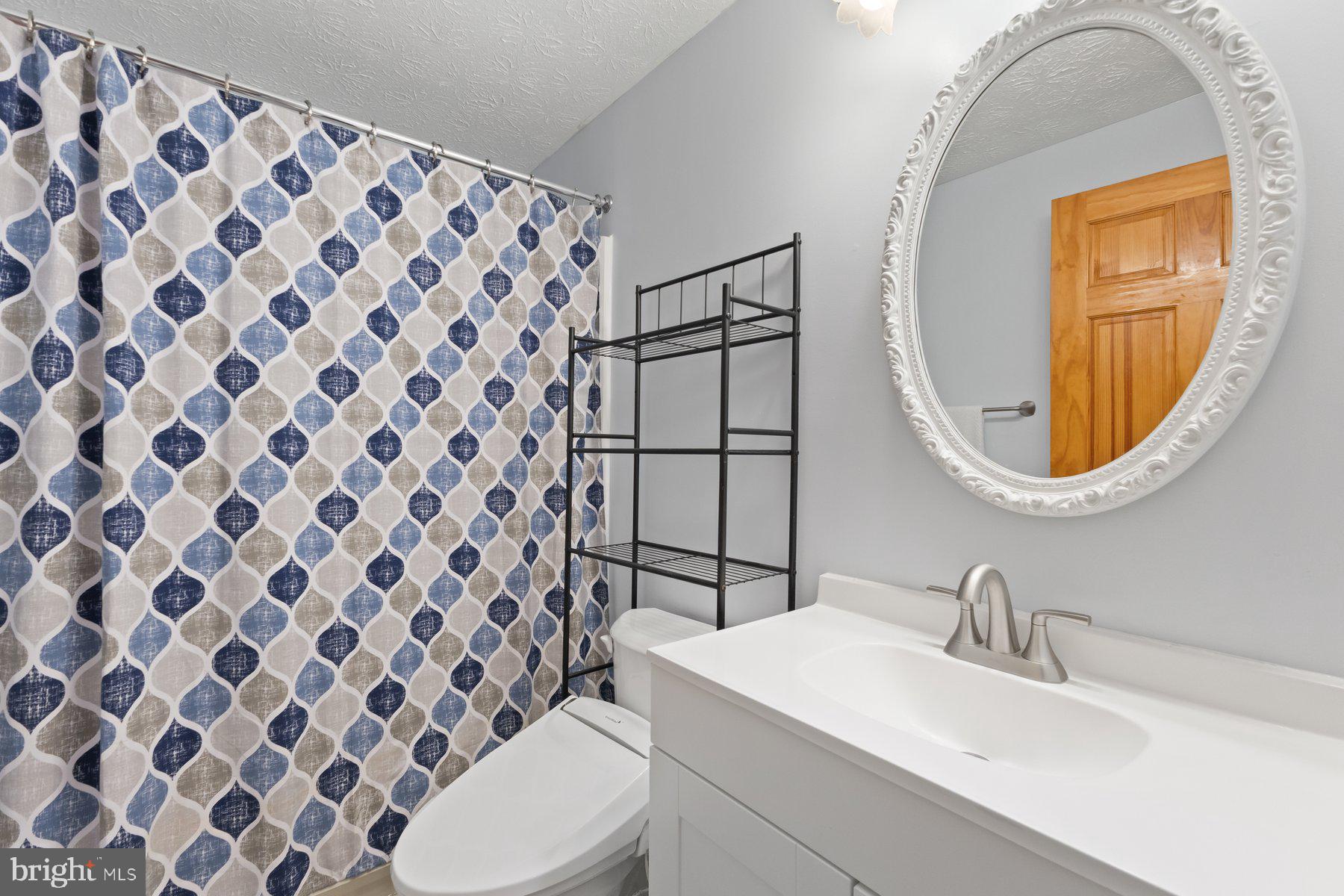 OAK SPRINGS - Residential