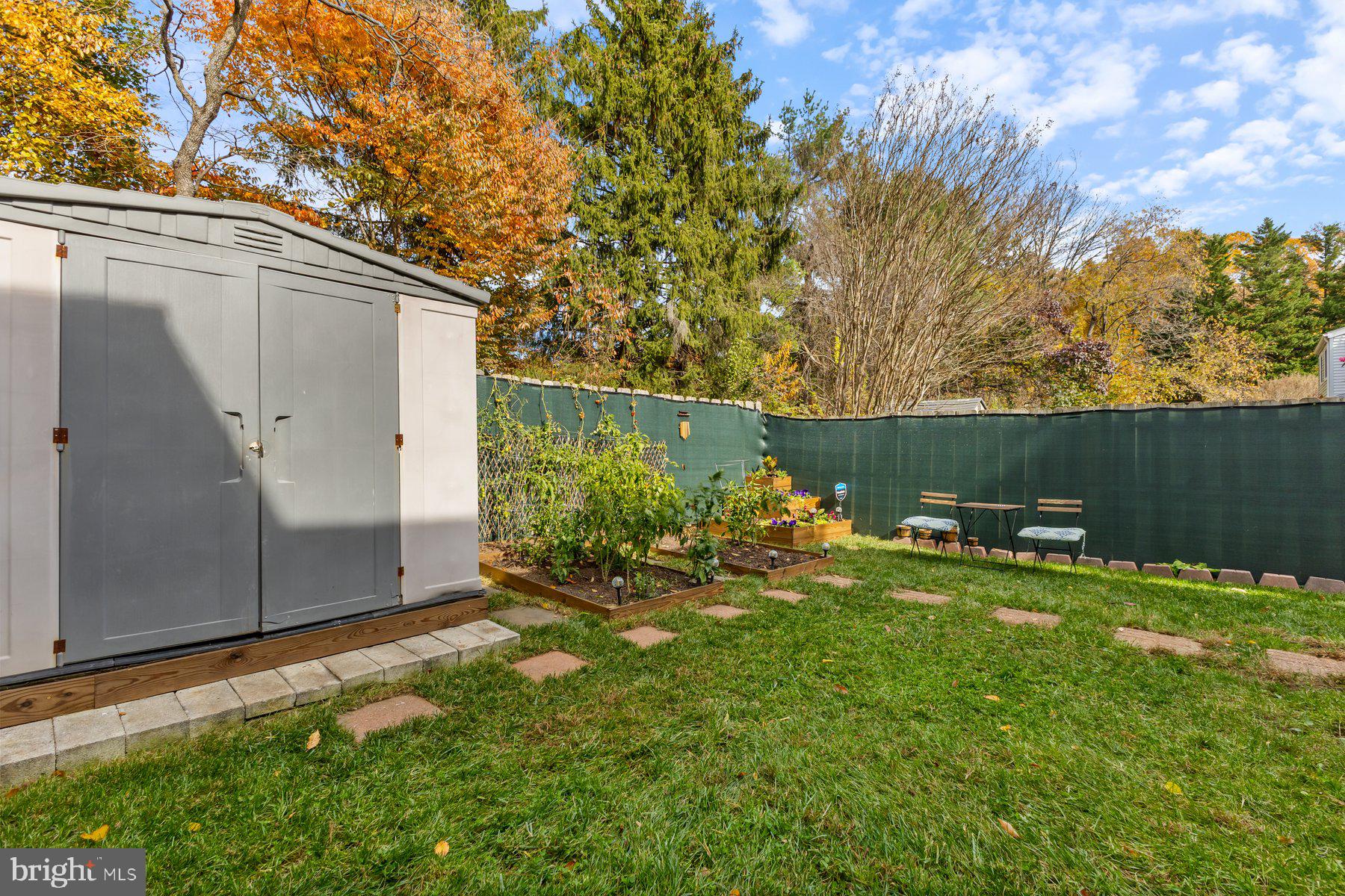 OAK SPRINGS - Residential