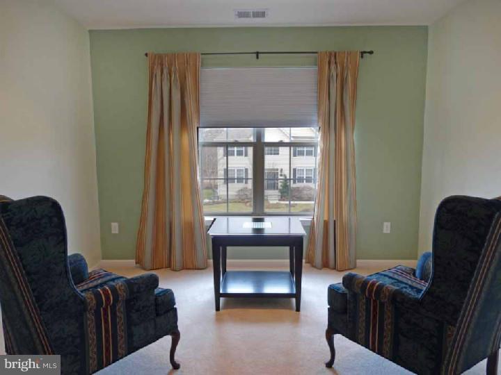 MEADOWBROOK - Residential