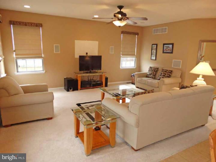 MEADOWBROOK - Residential