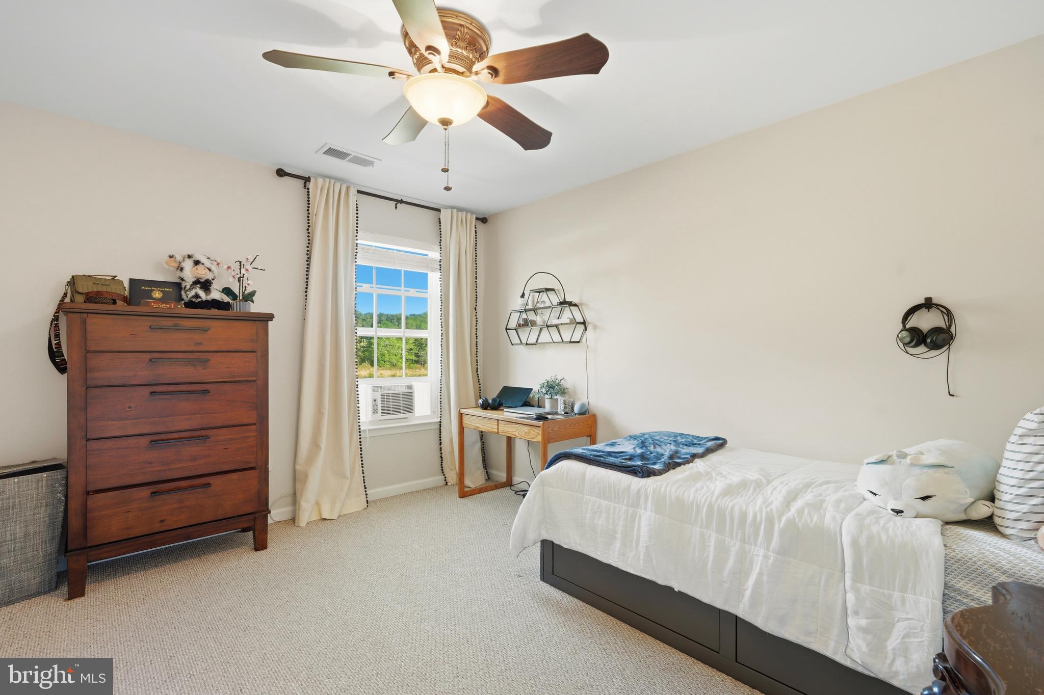 HIGHLAND FARM - Residential