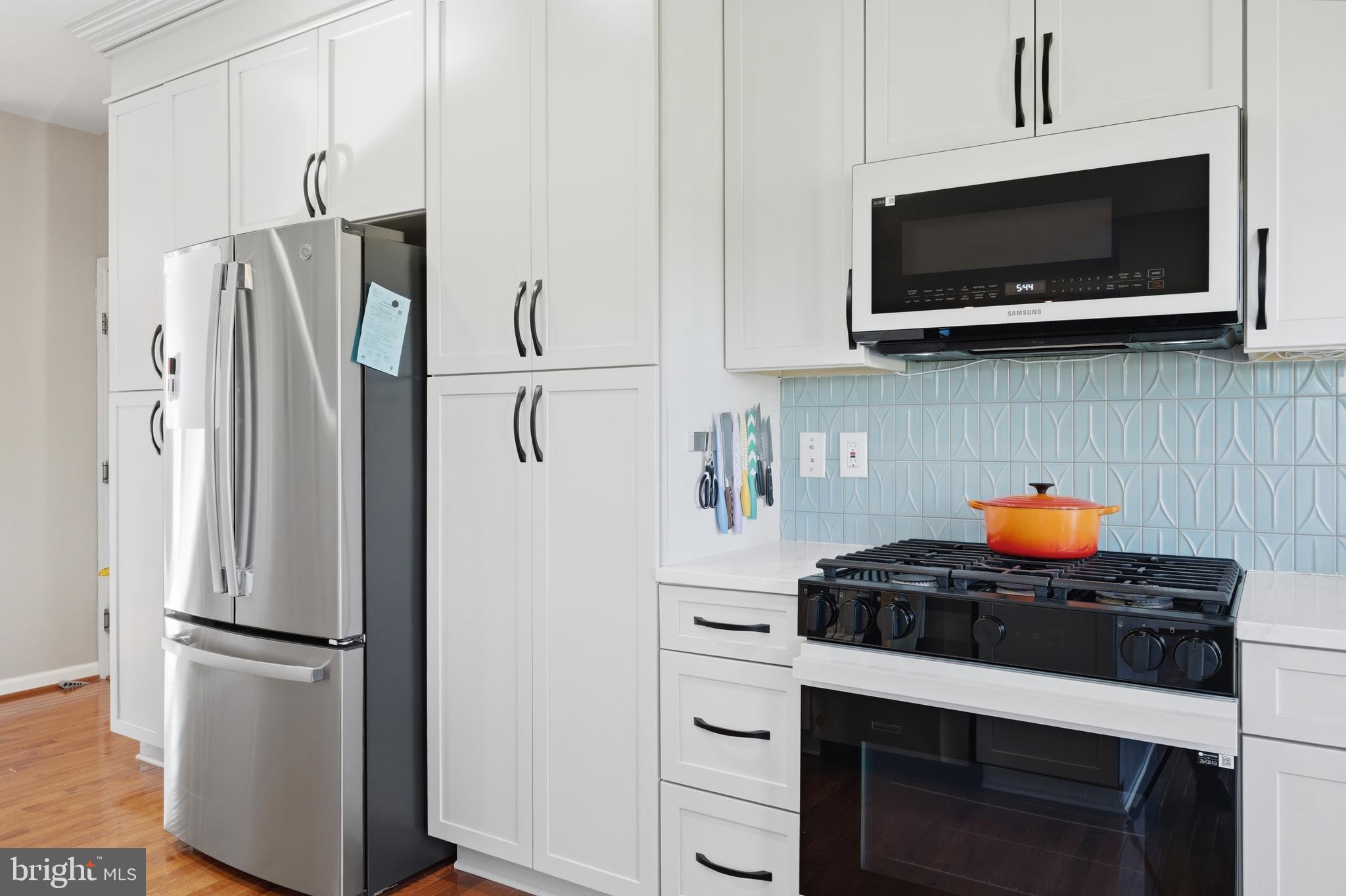 HIGHLAND FARM - Residential