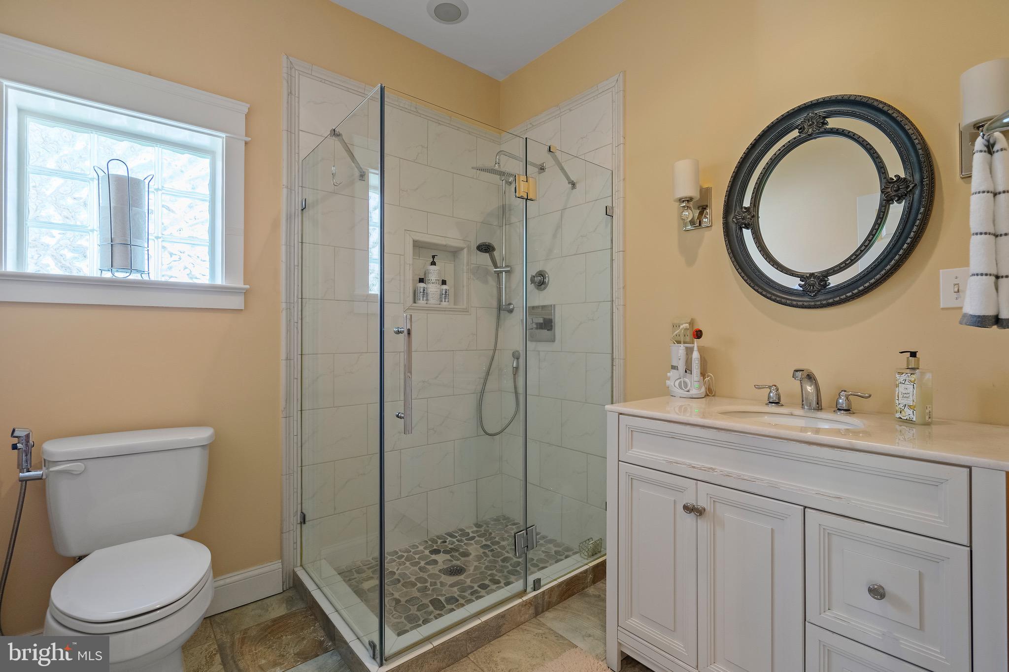 WASHINGTON VIRGINIA - Commercial Sale