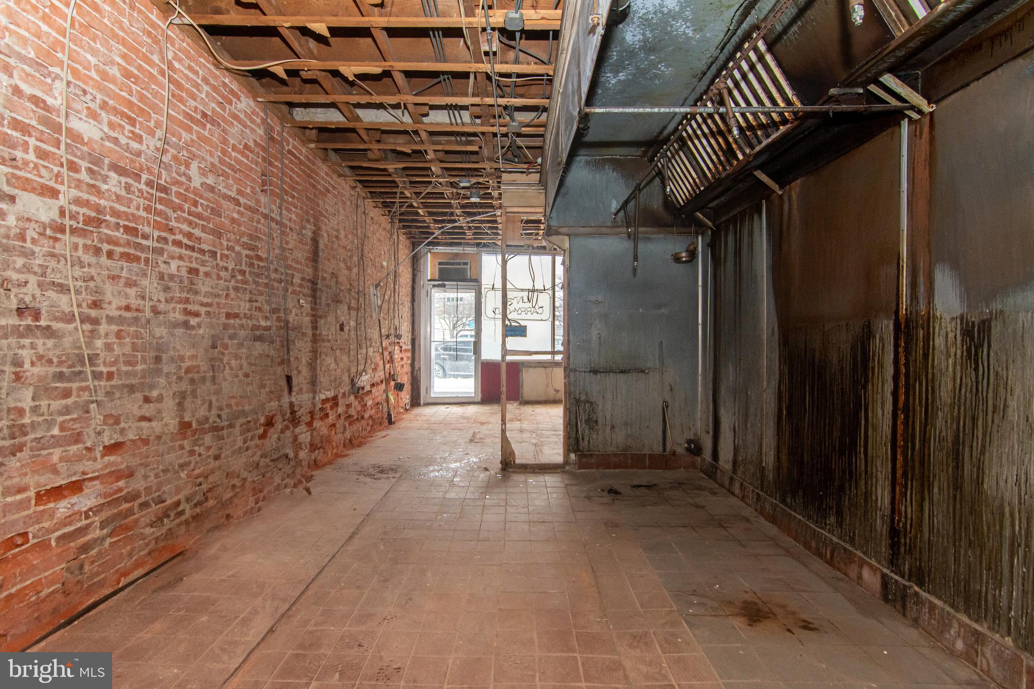 BELAIR-EDISON - Commercial Sale