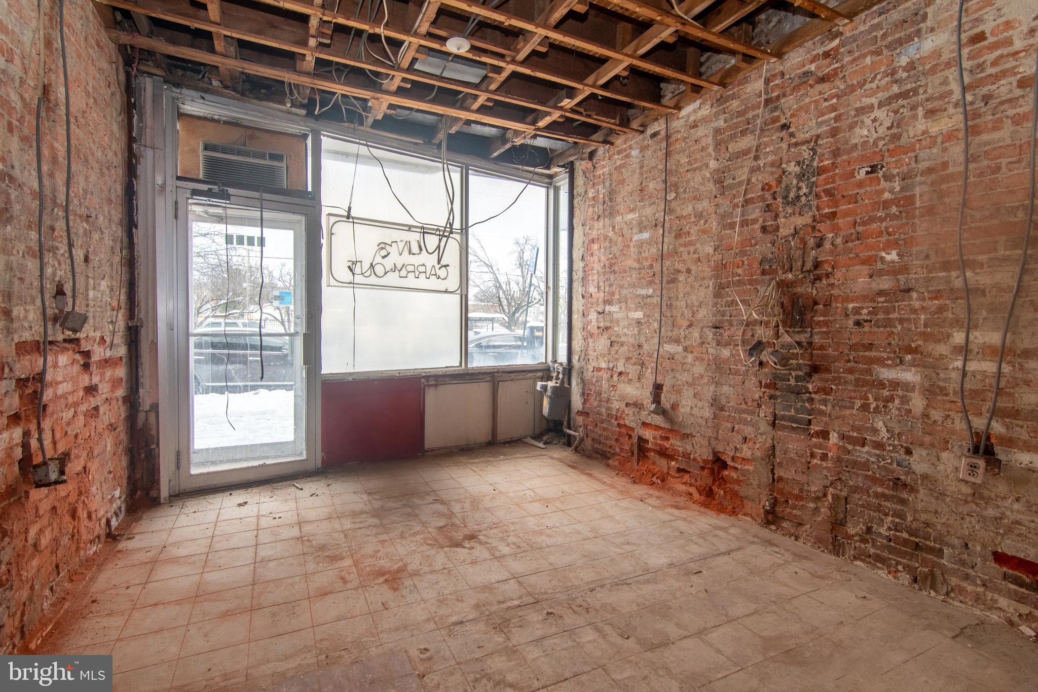 BELAIR-EDISON - Commercial Sale