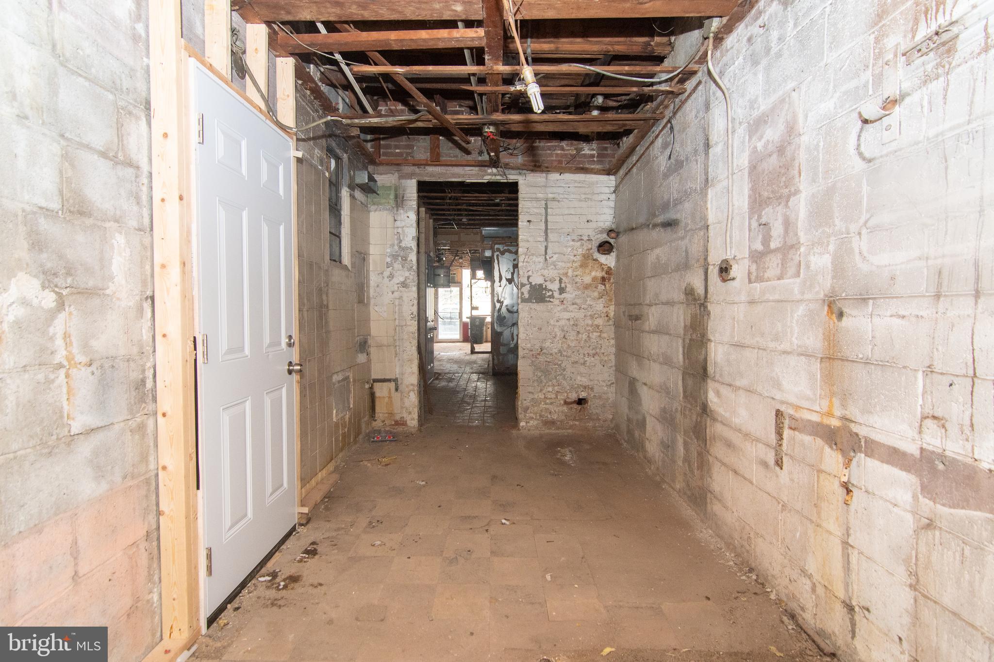 BELAIR-EDISON - Commercial Sale