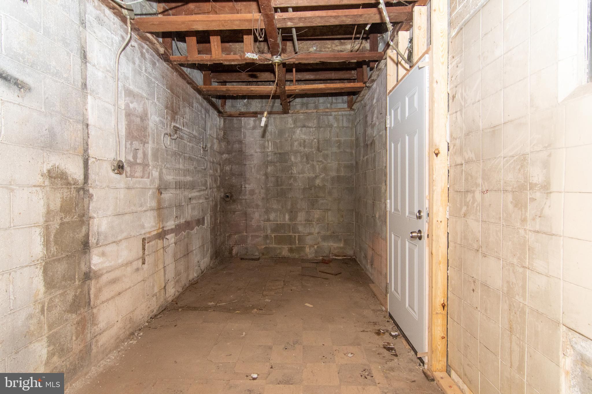 BELAIR-EDISON - Commercial Sale