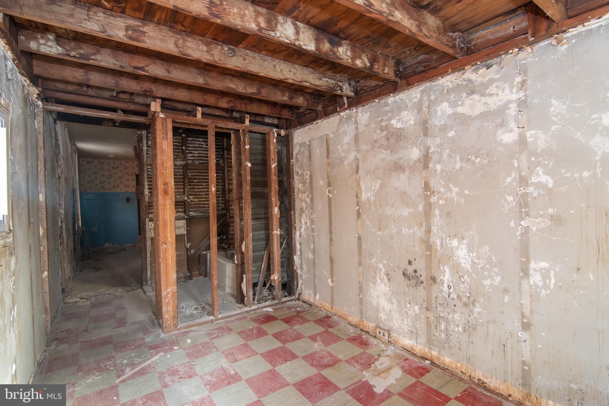 BELAIR-EDISON - Commercial Sale