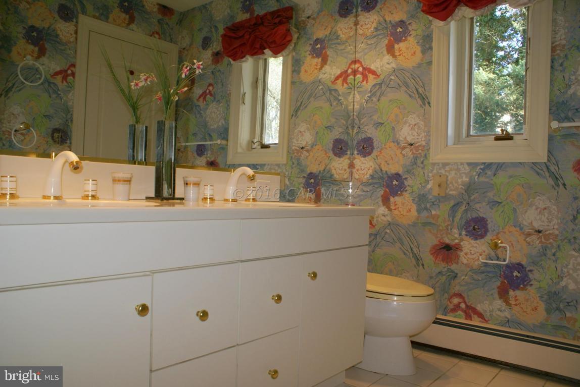 TONY TANK - Residential