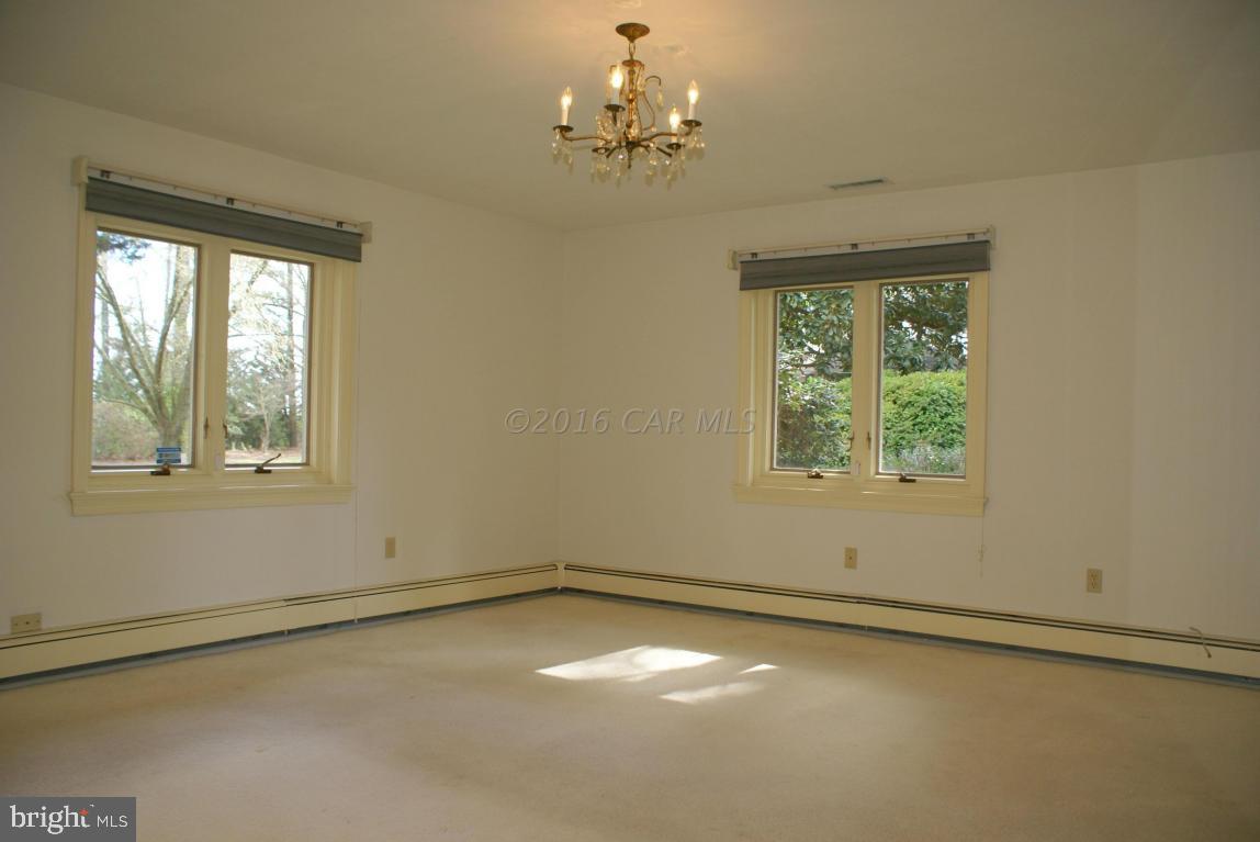 TONY TANK - Residential