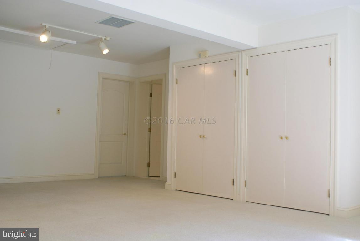 TONY TANK - Residential