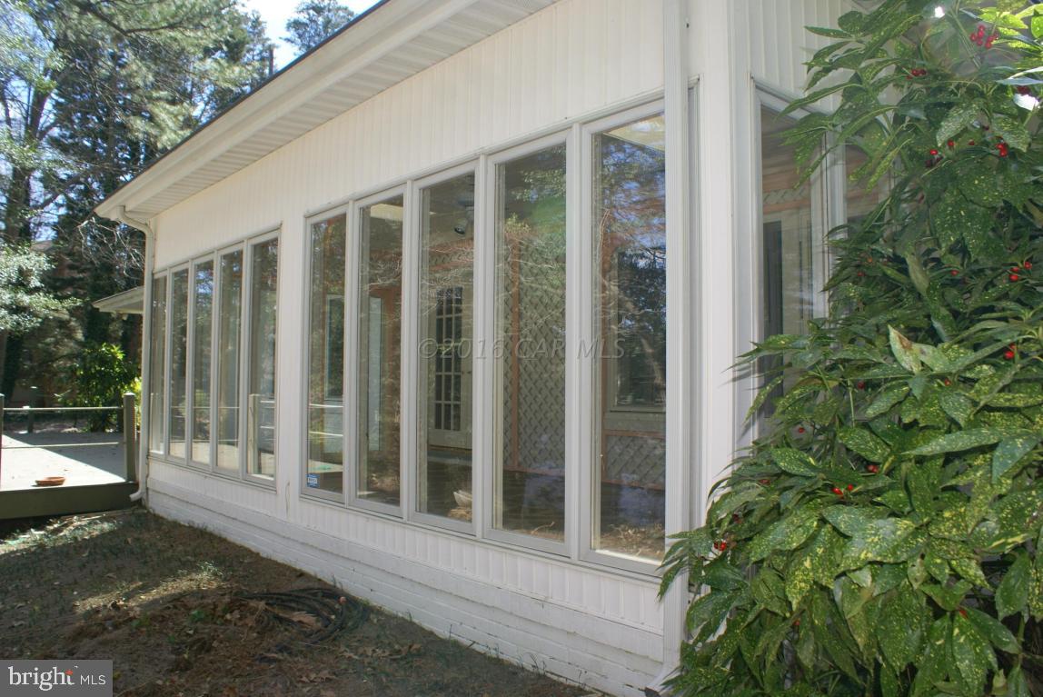 TONY TANK - Residential