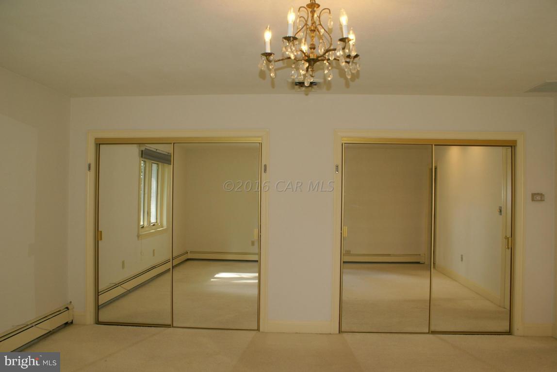 TONY TANK - Residential