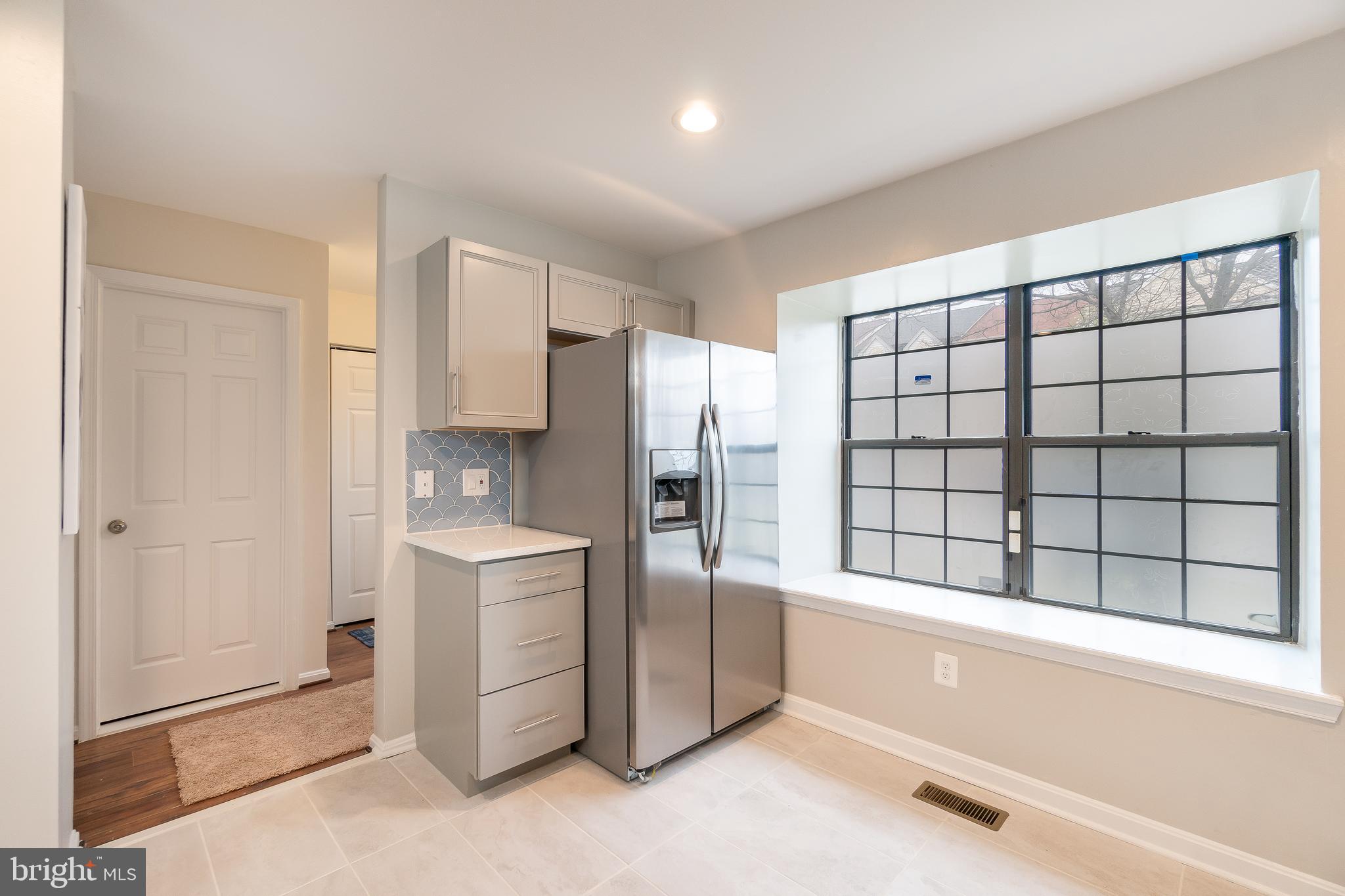 LAUREL OAKS - Residential