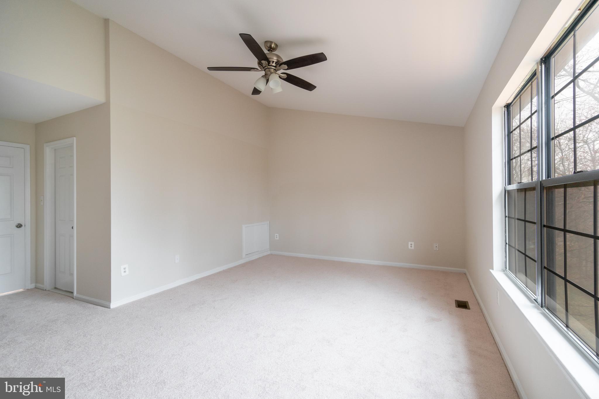 LAUREL OAKS - Residential