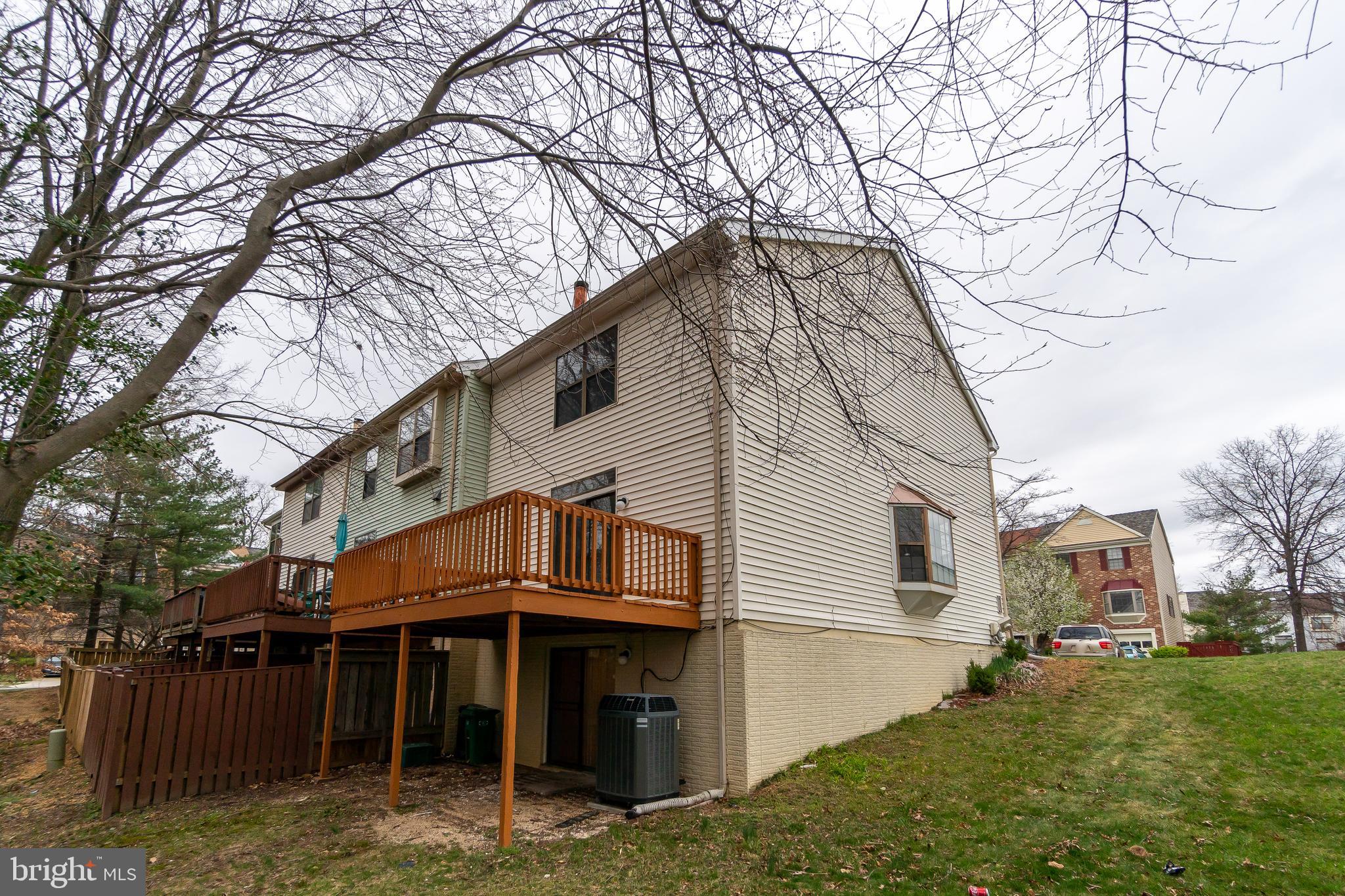 LAUREL OAKS - Residential