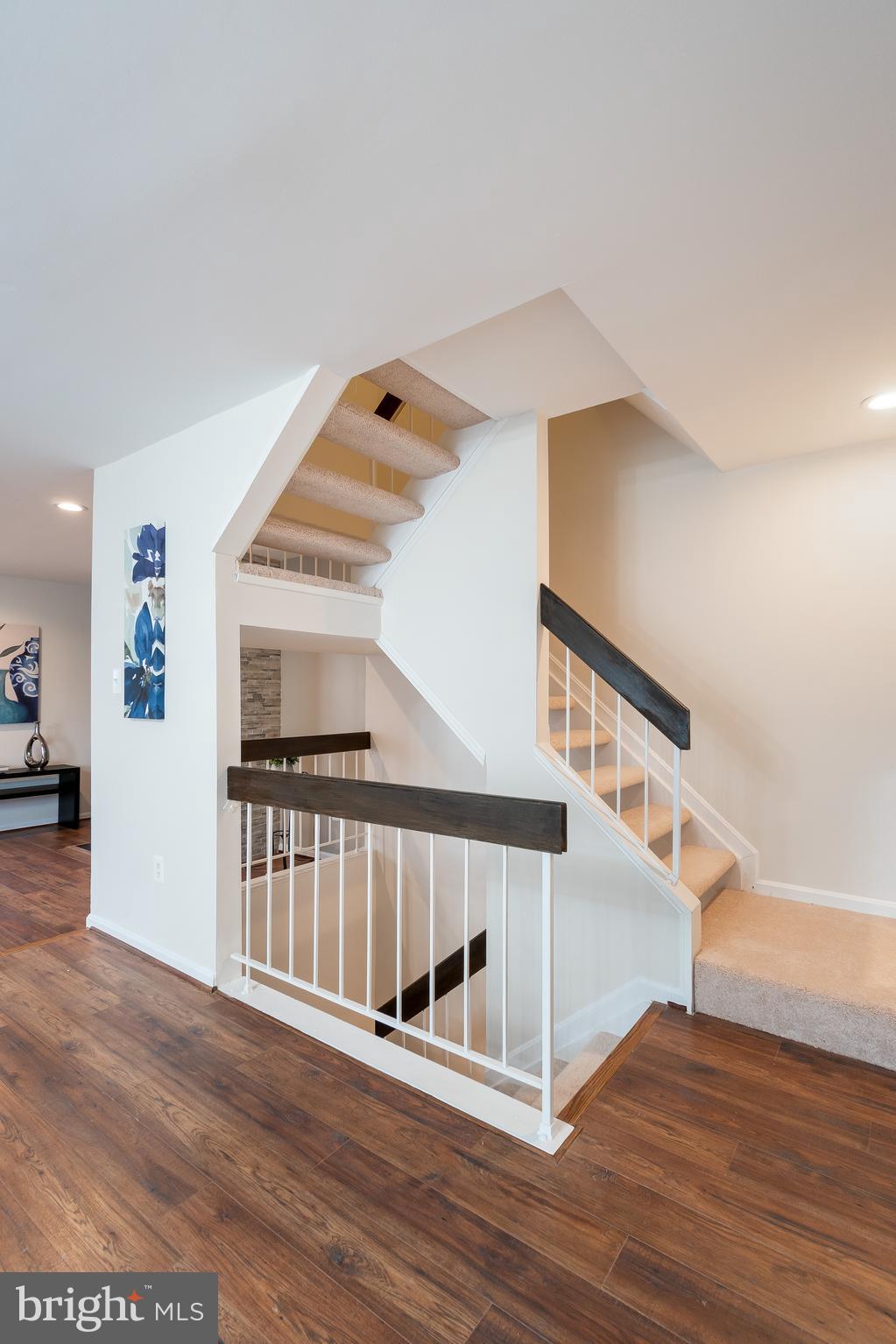 LAUREL OAKS - Residential