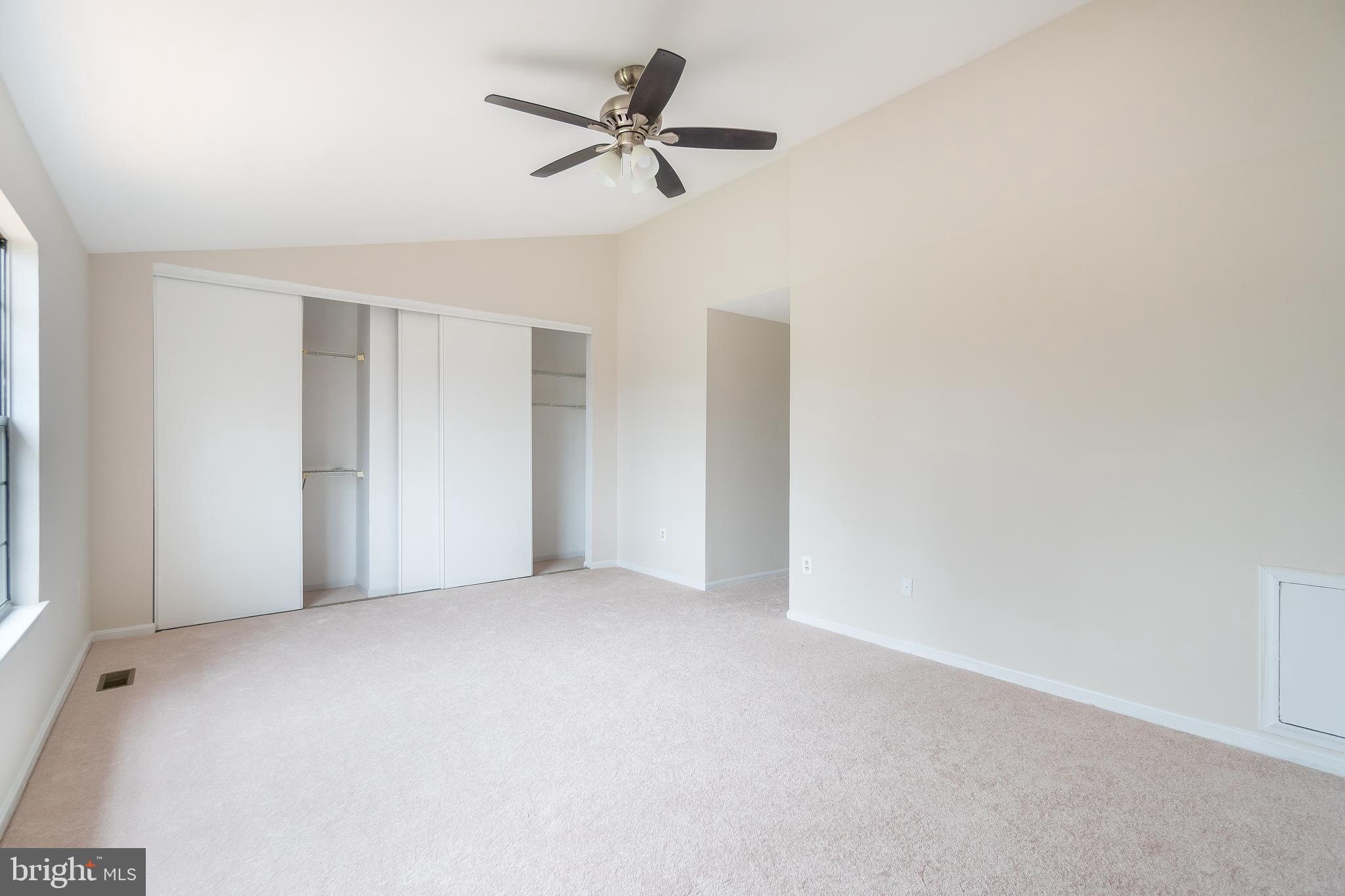 LAUREL OAKS - Residential