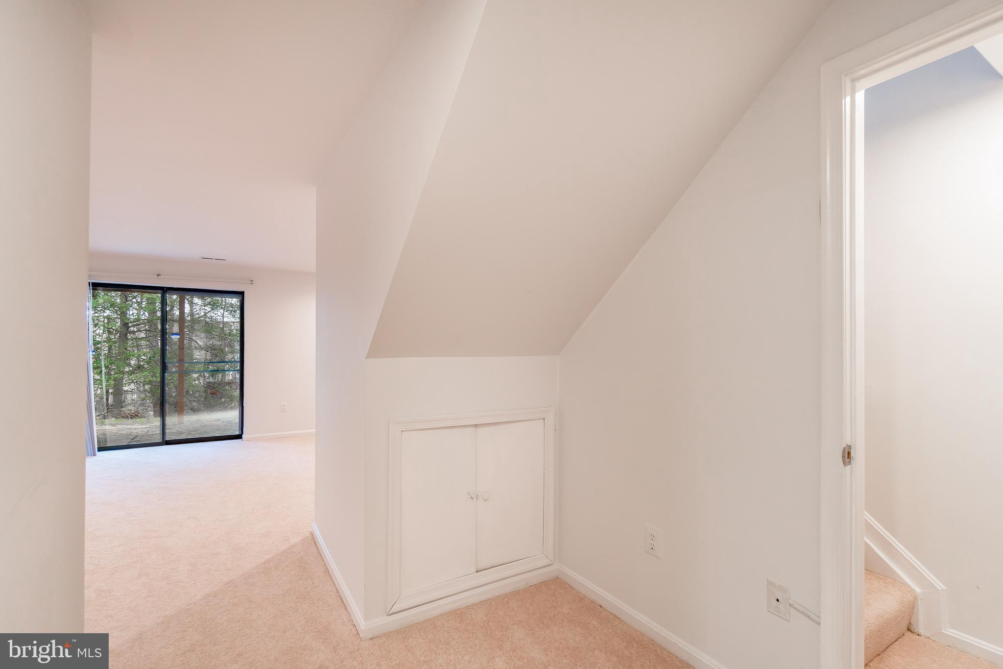 LAUREL OAKS - Residential