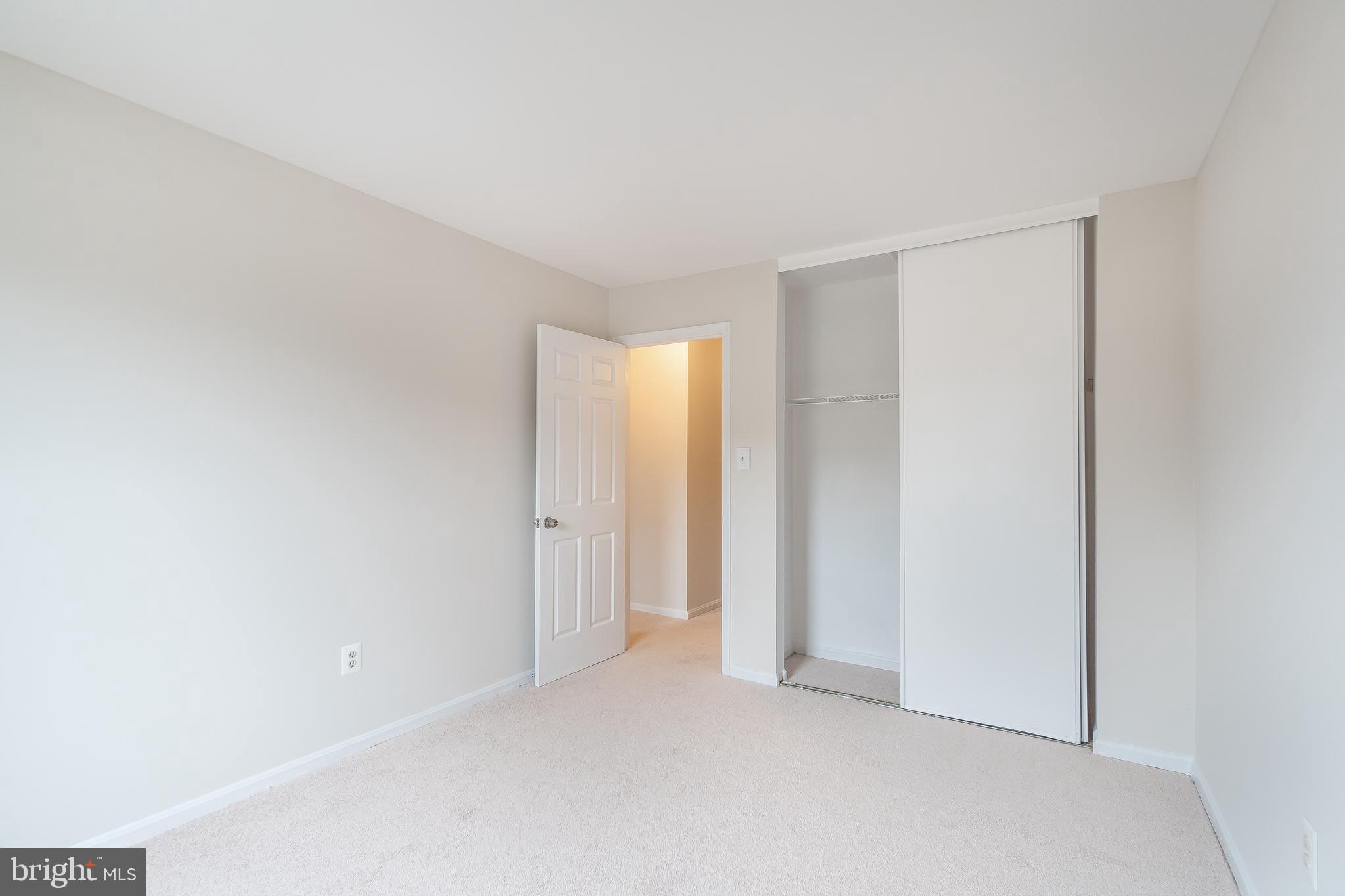 LAUREL OAKS - Residential