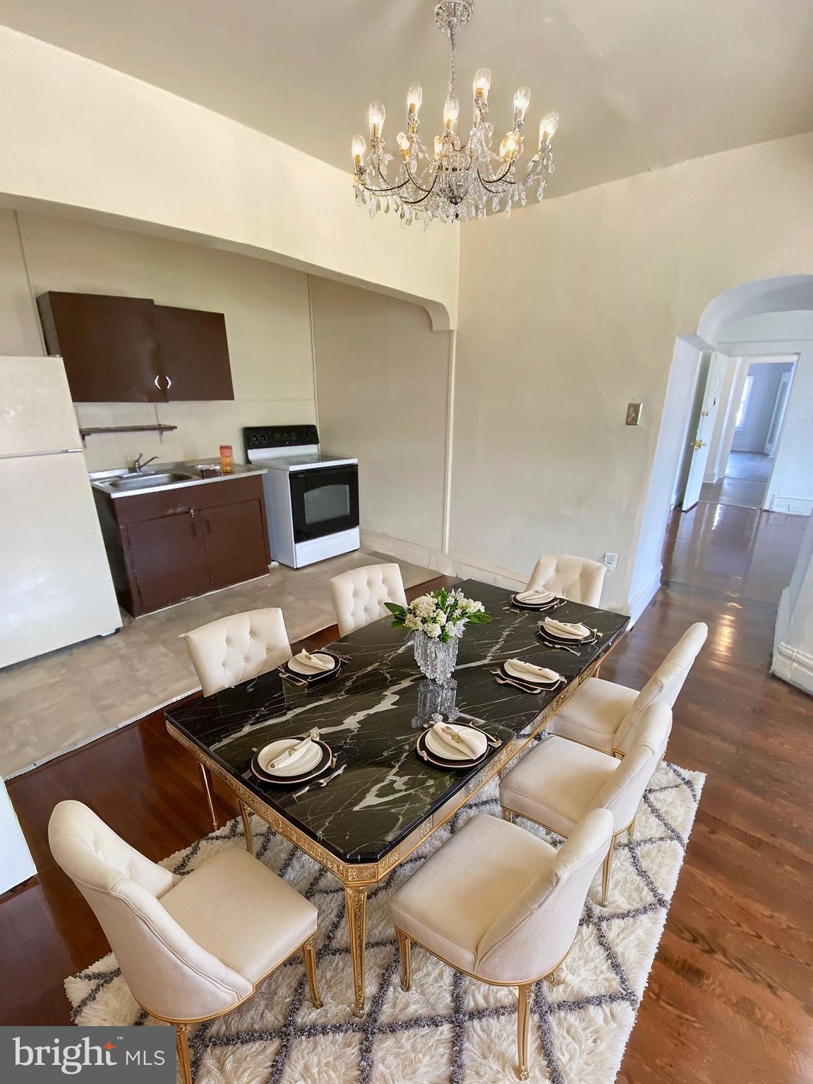 FRANKFORD - Residential Lease